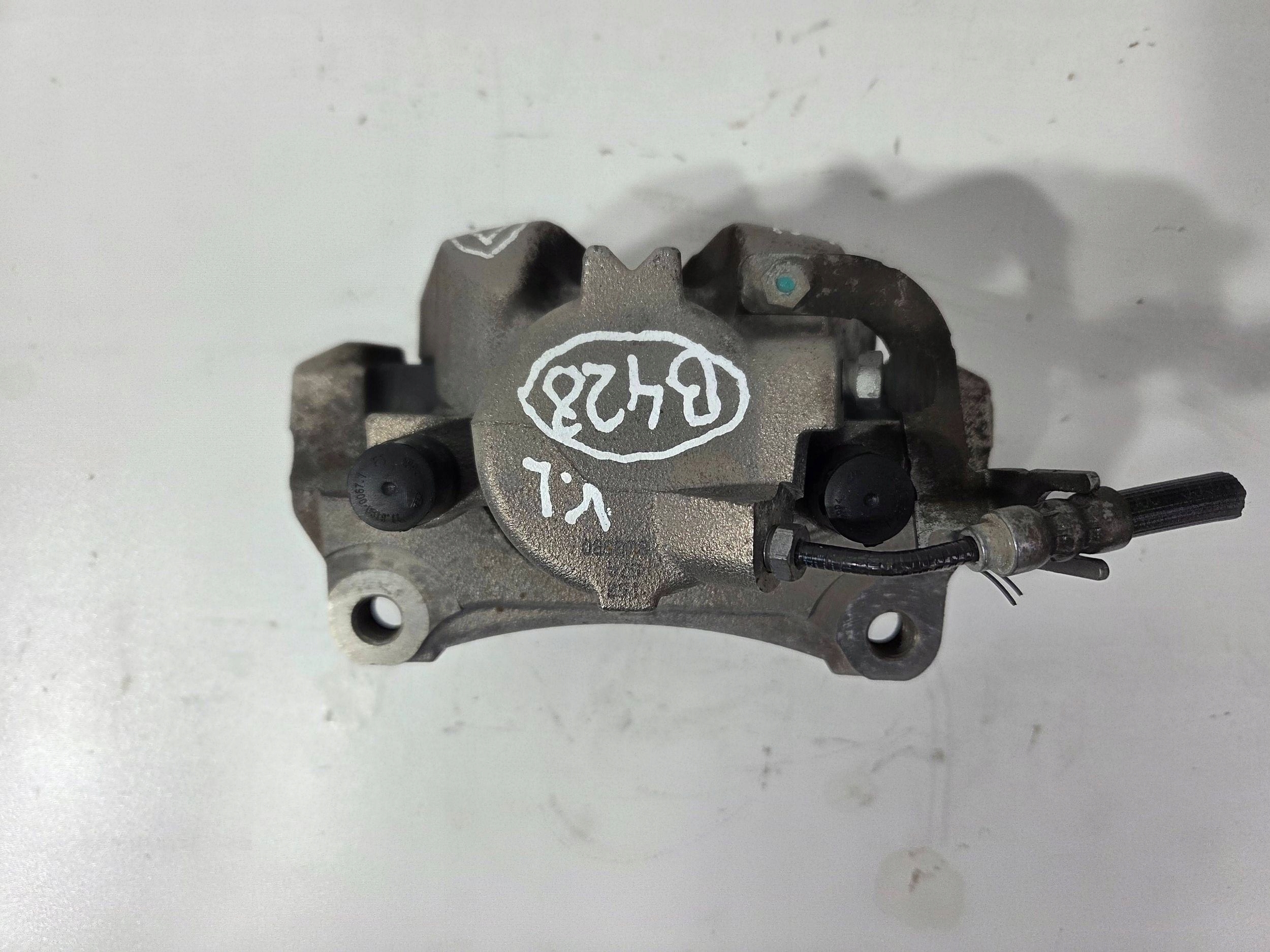 Audi A4 S4 B9 caliper brake front left 8W05BQ (B428)