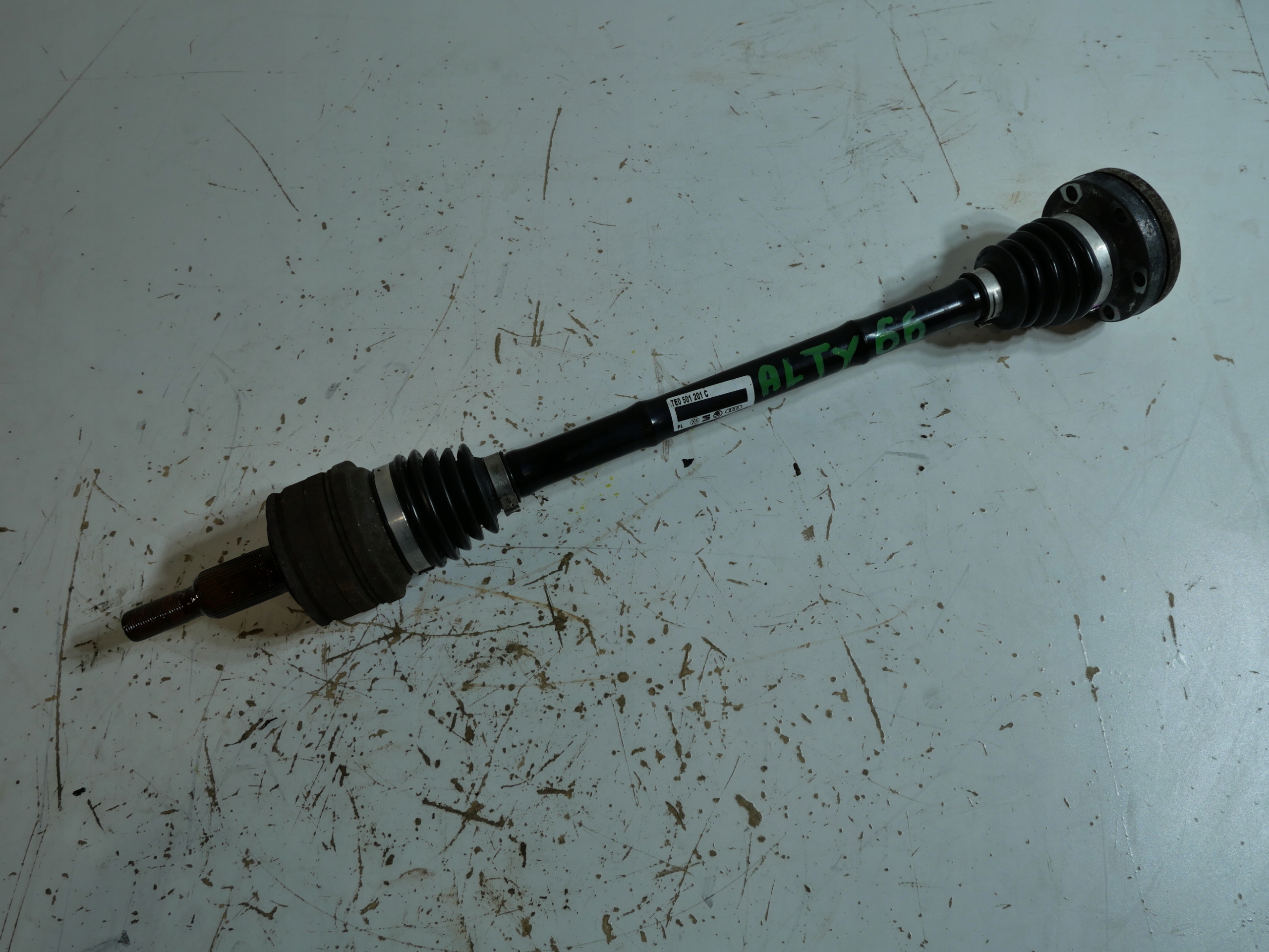 semi-axis rear part 7E0501201C 4X4 DSG VW T6