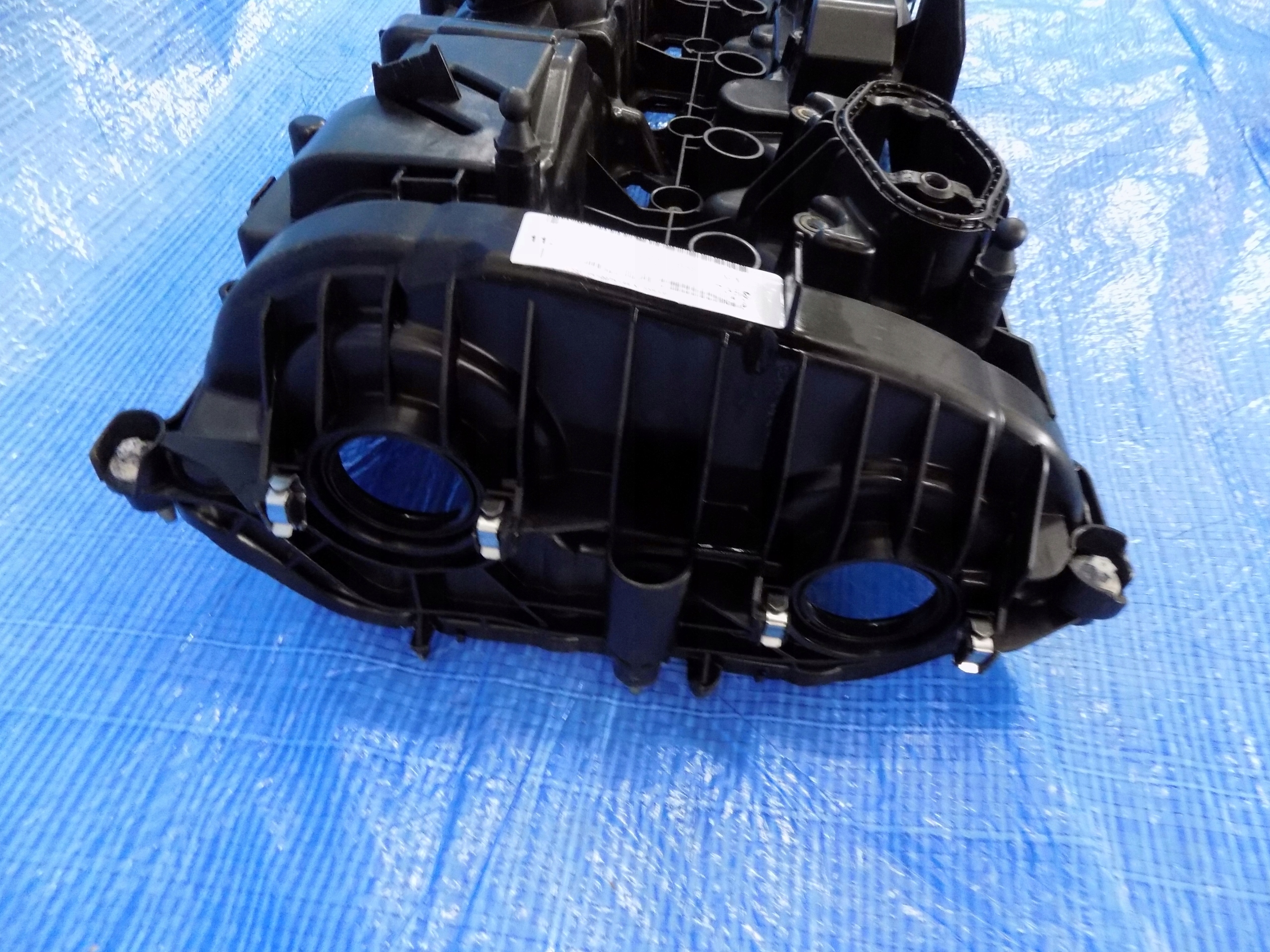 Abdeckung des Kopfes der Ventile BMW X5 G05 20R 3,0 45E
