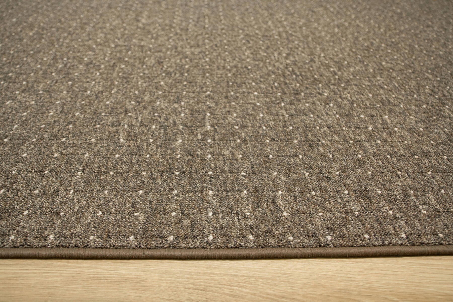 DYWAN PĘTELKOWY NA FILCU DO SALONU BRĄZOWY BEŻ W KRATKĘ ZEMBLA 200x200 cm Wzór geometryczny