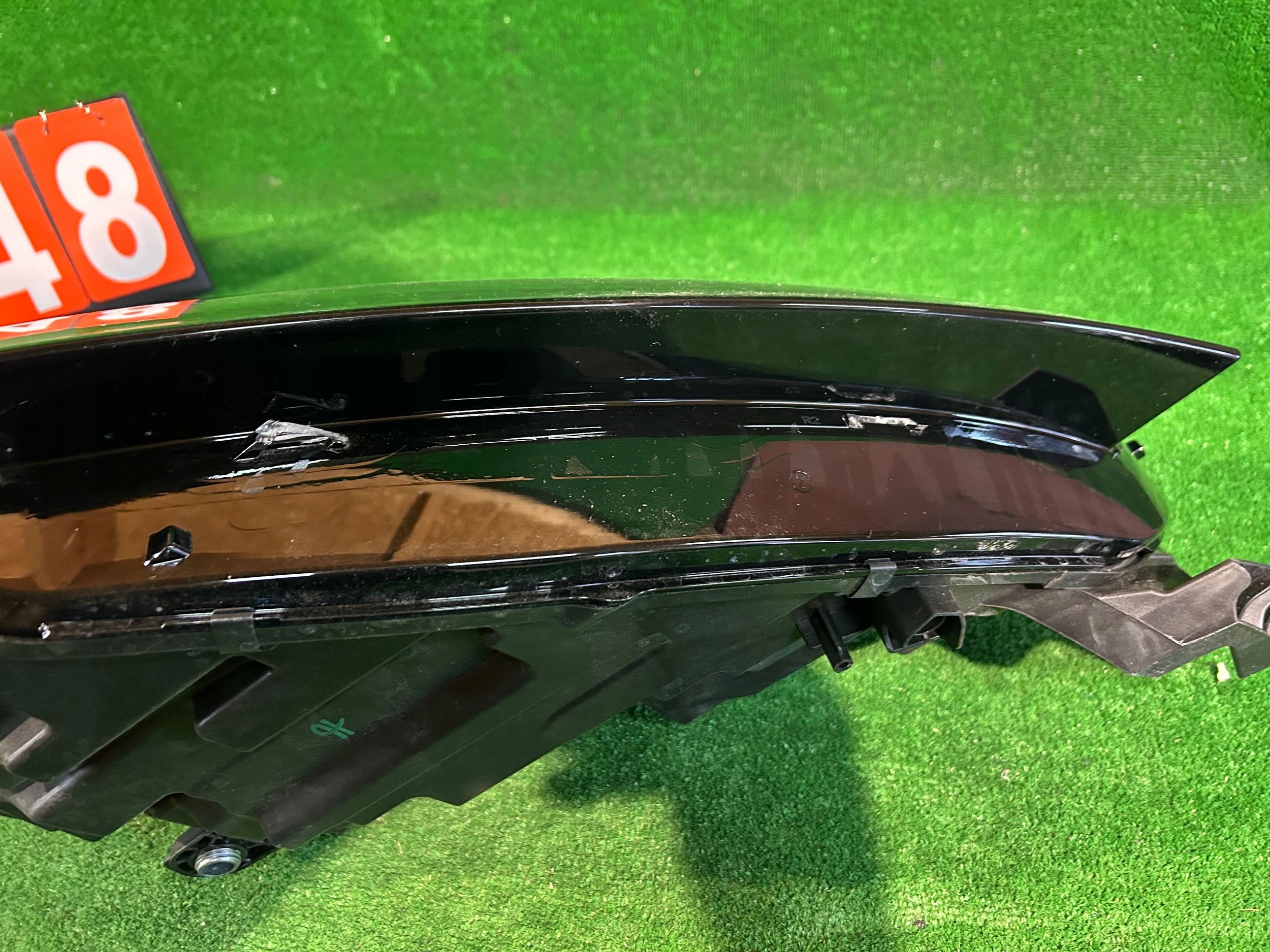 REFLEKTOR Droite SKODA OCTAVIA IV FULL LED nr:48