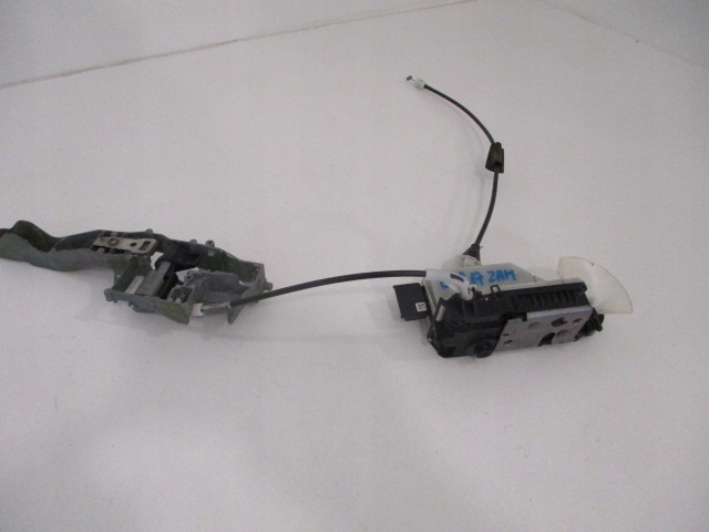 PEUGEOT 2008 I ZAMEK DRZWI LEWY PRZÓD 6 PIN 9688080080 Numer katalogowy części 9688080080 96 88 08 00 80