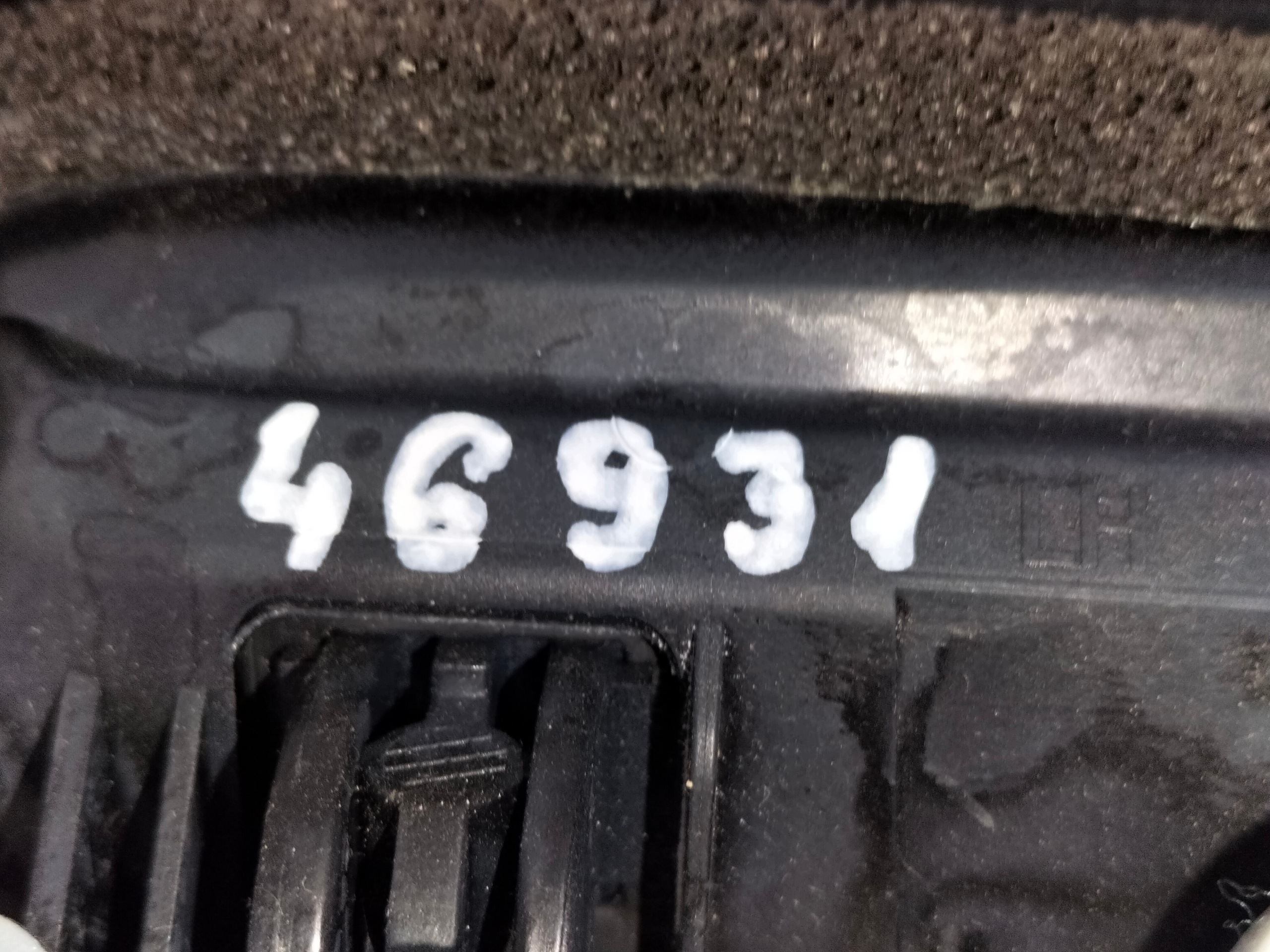 handle door tylnych rear part left NISSAN LEAF 25