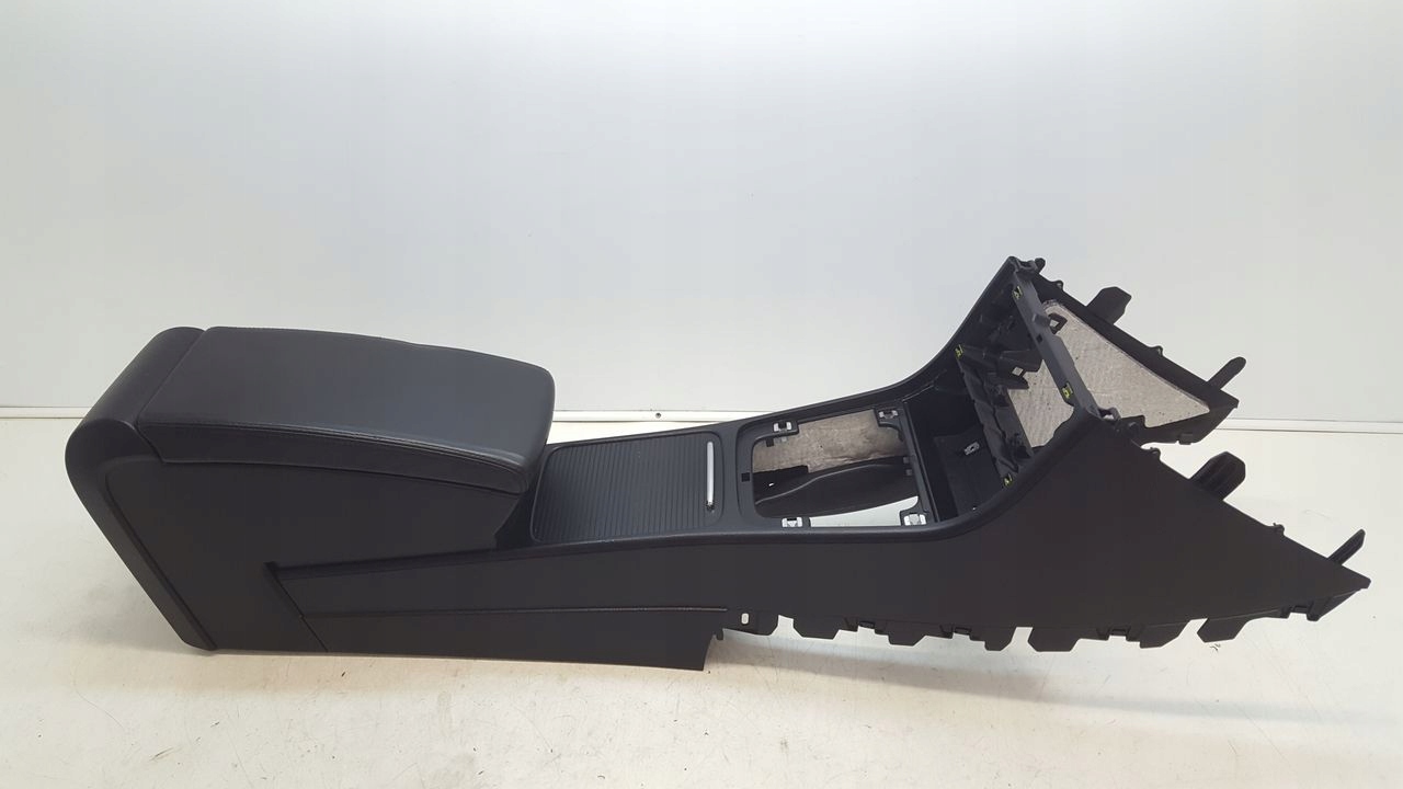 bracciolo tunel VW Passat B6 2,0 TDI
