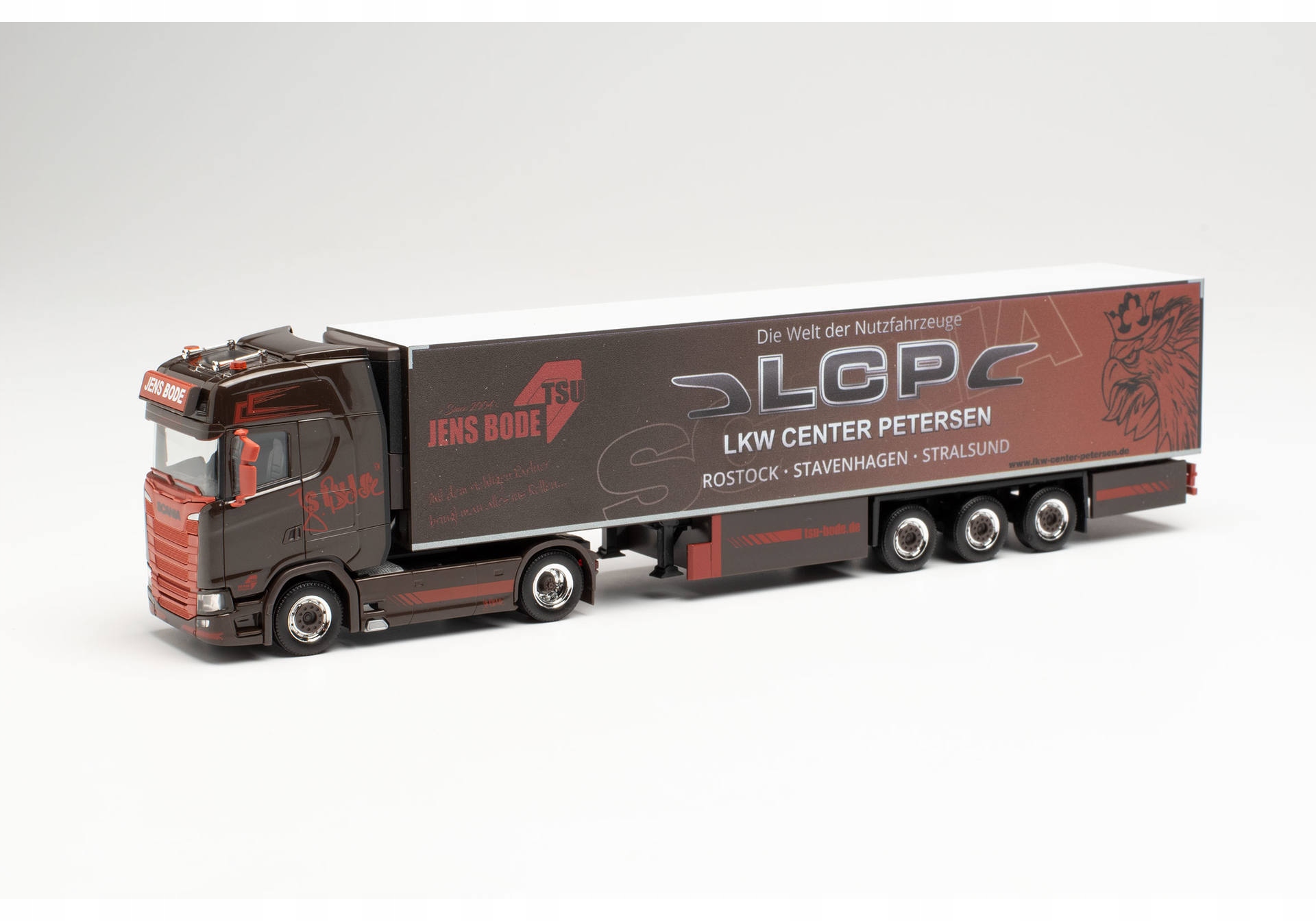 Herpa トレーラー 、トラック 二台 1/87 herpa 13台 1/87 Herpa トレーラー 、トラック 二台 1/87 herpa