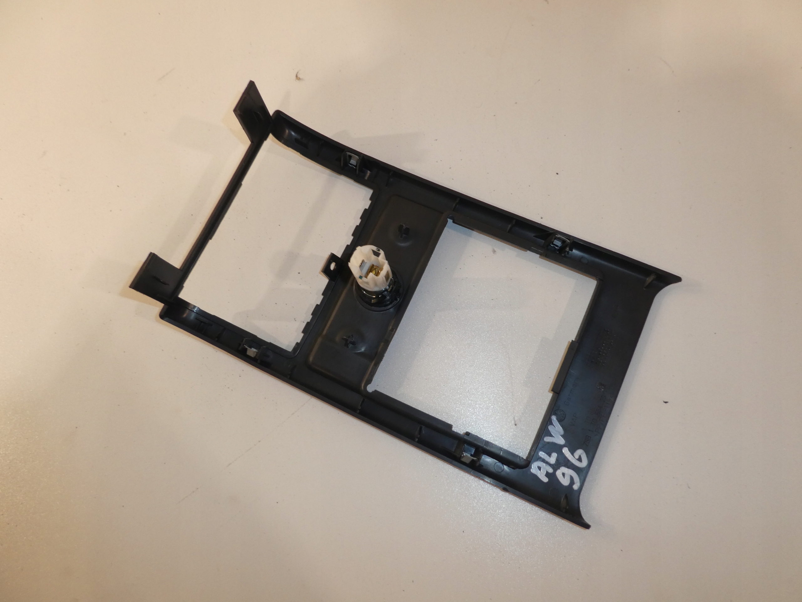 VW TOURAN and CADDY frame TUNELU rear part 1T0863289E