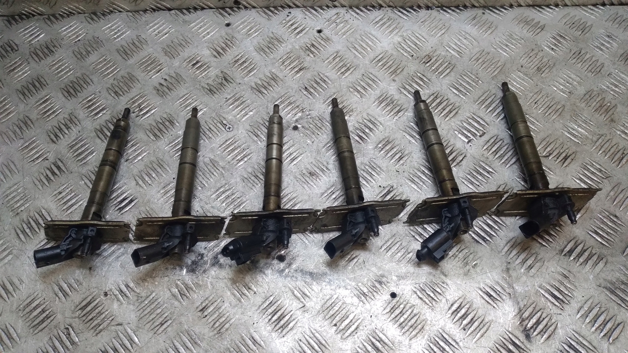 Einspritzdüse Einspritzdüse KOMPLET AUDI A6-C6 059130277AH 3.0 TDI