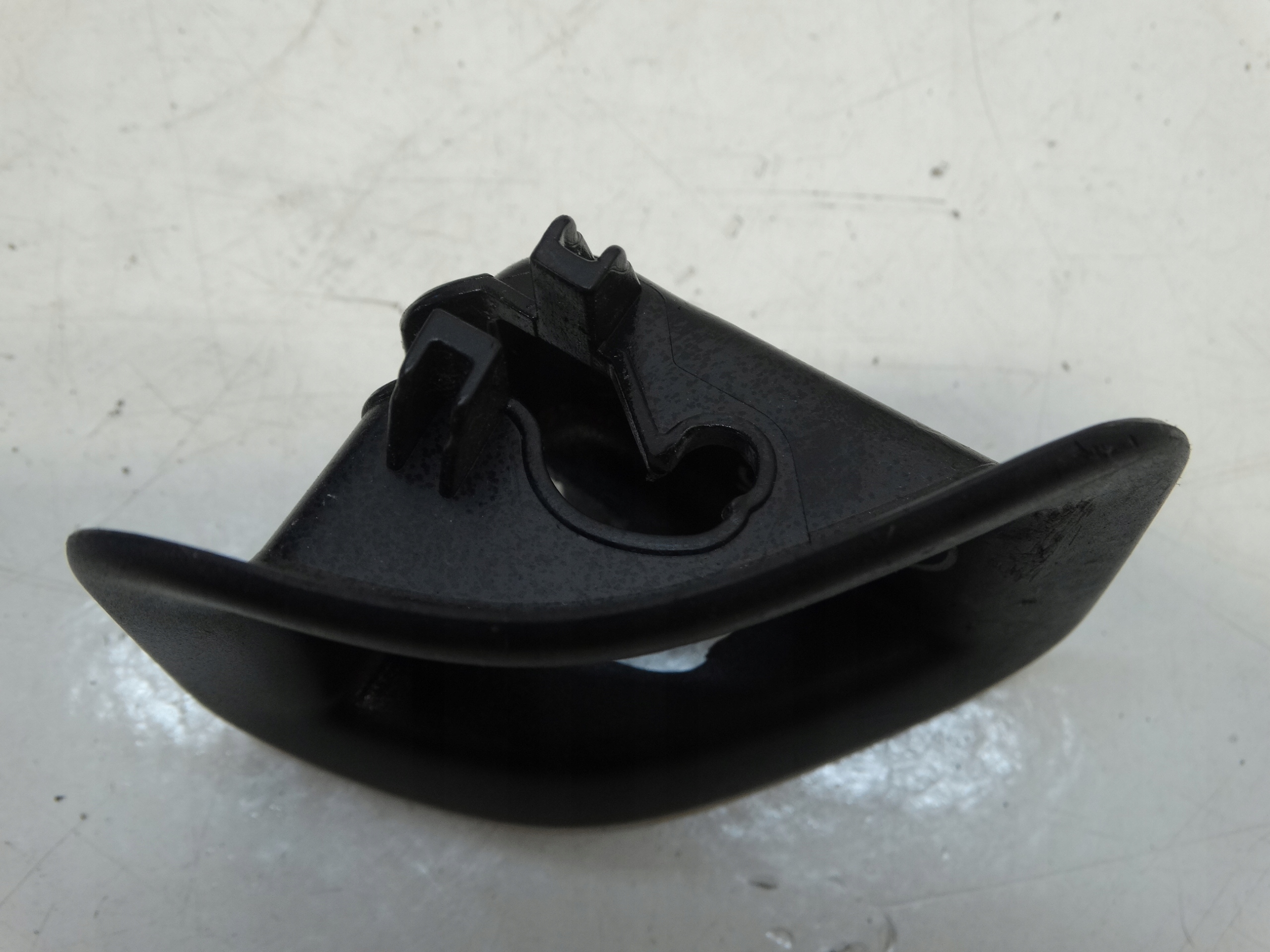 PROWADNICA SYSTEMU Halter ISOFIX AUDI A4 B8 07-15R. 8T0887233B