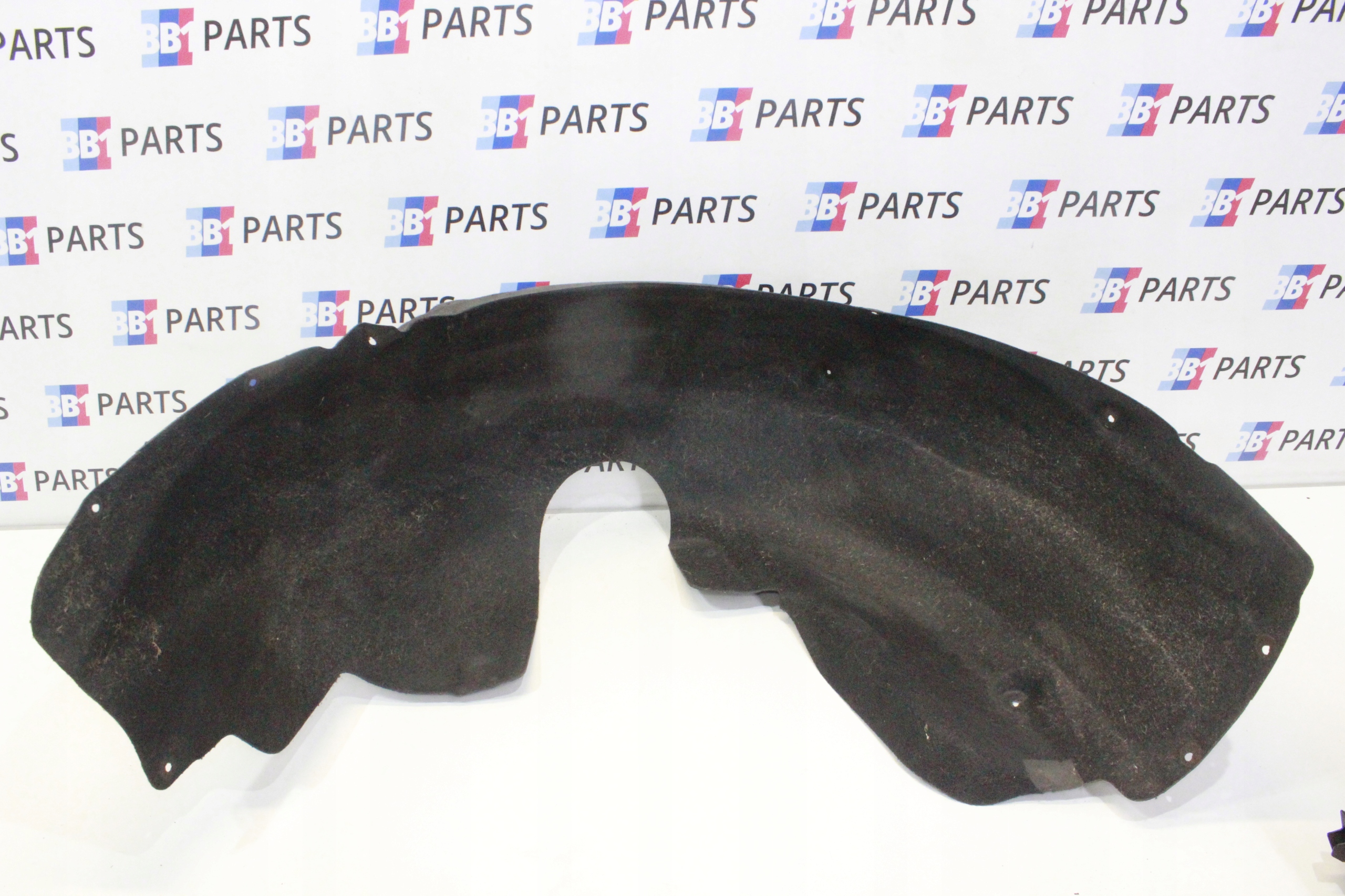BMW F10 mudguard right rear part rear. 7186730