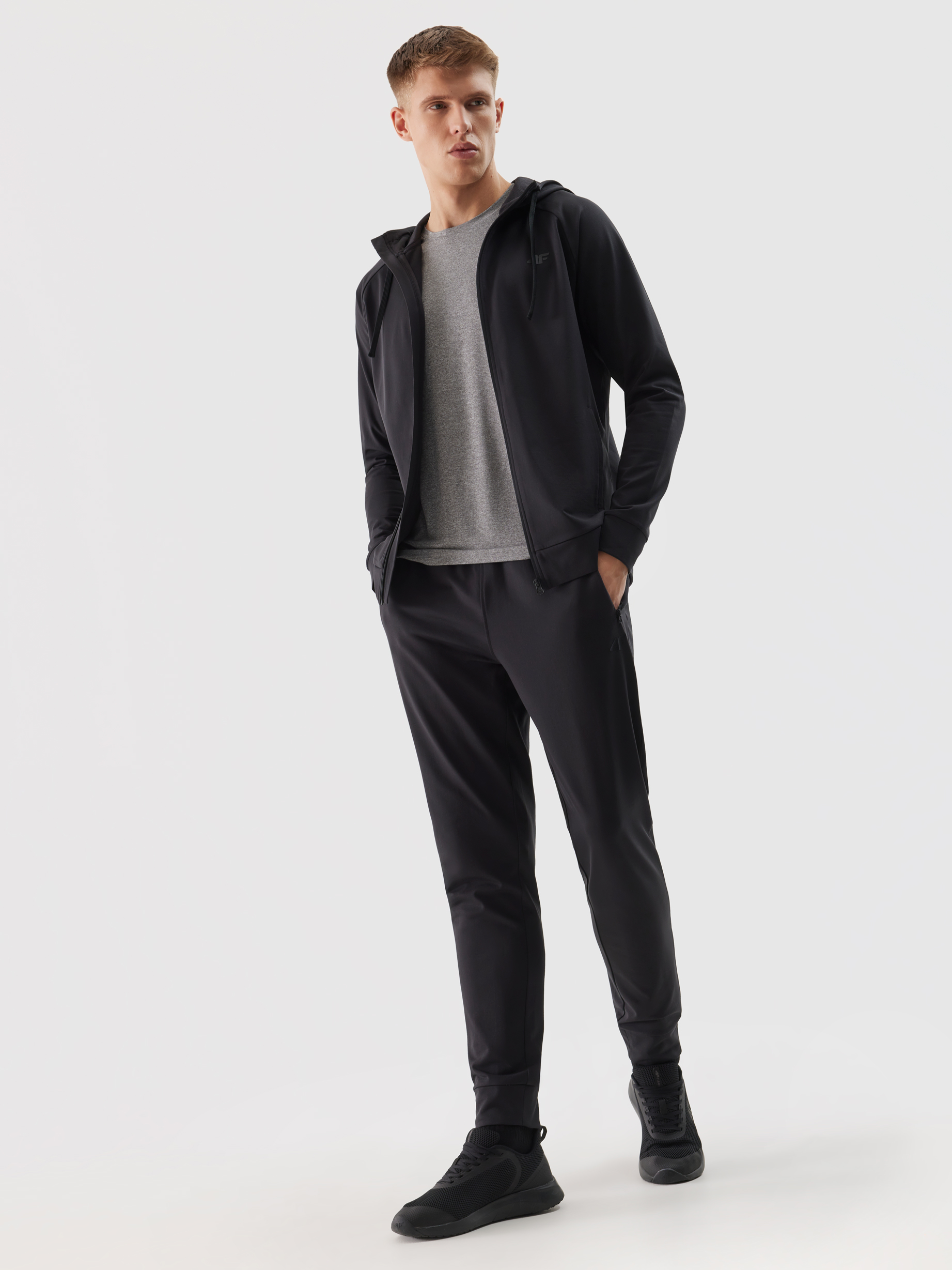 SPODNIE 4F MĘSKIE TRENINGOWE SZYBKOSCHNĄCE - CZARNE r. 3XL Rozmiar 3XL