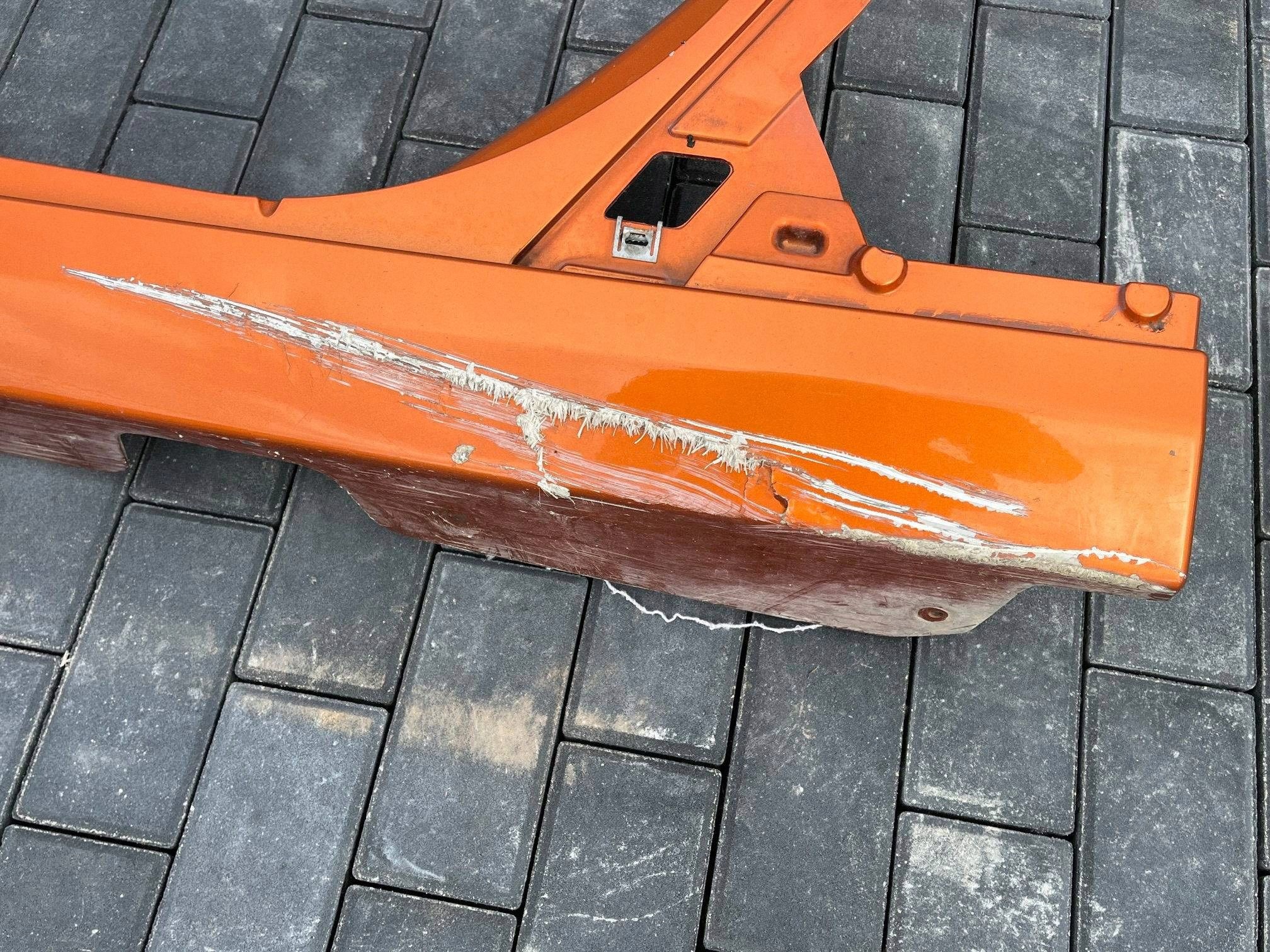 kryt lišta prahu práh levý Chevrolet Corvette C6 2005-2013