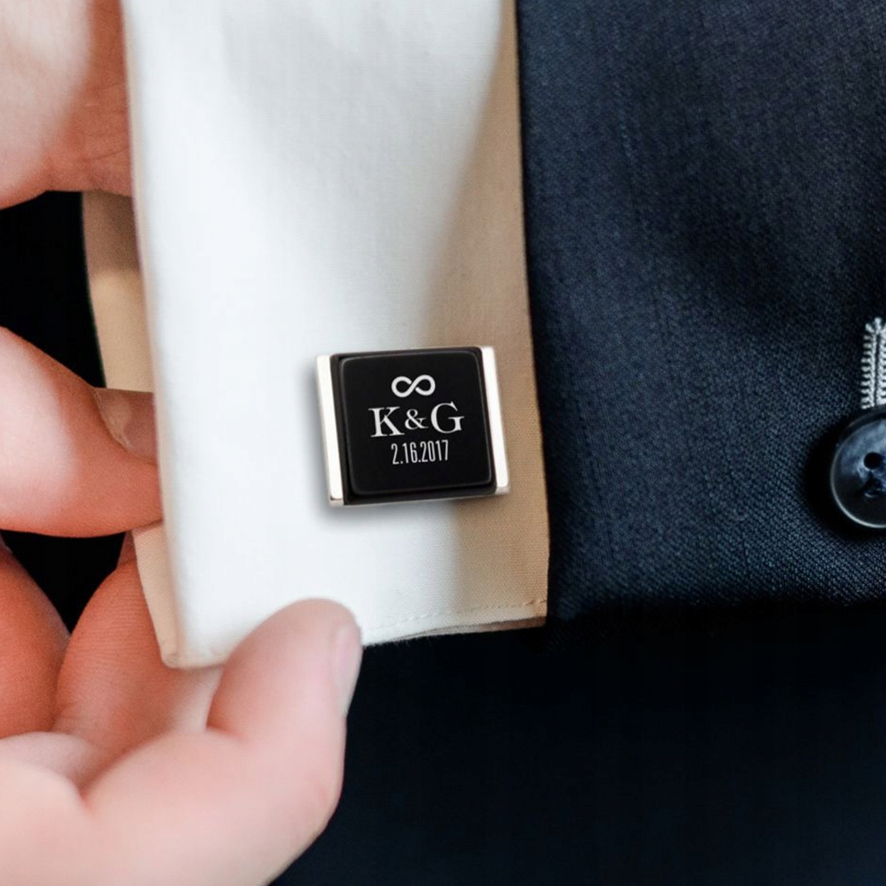Ślubne spinki do mankietów z Inicjałami/Datą Ślubu Marka Zana Design