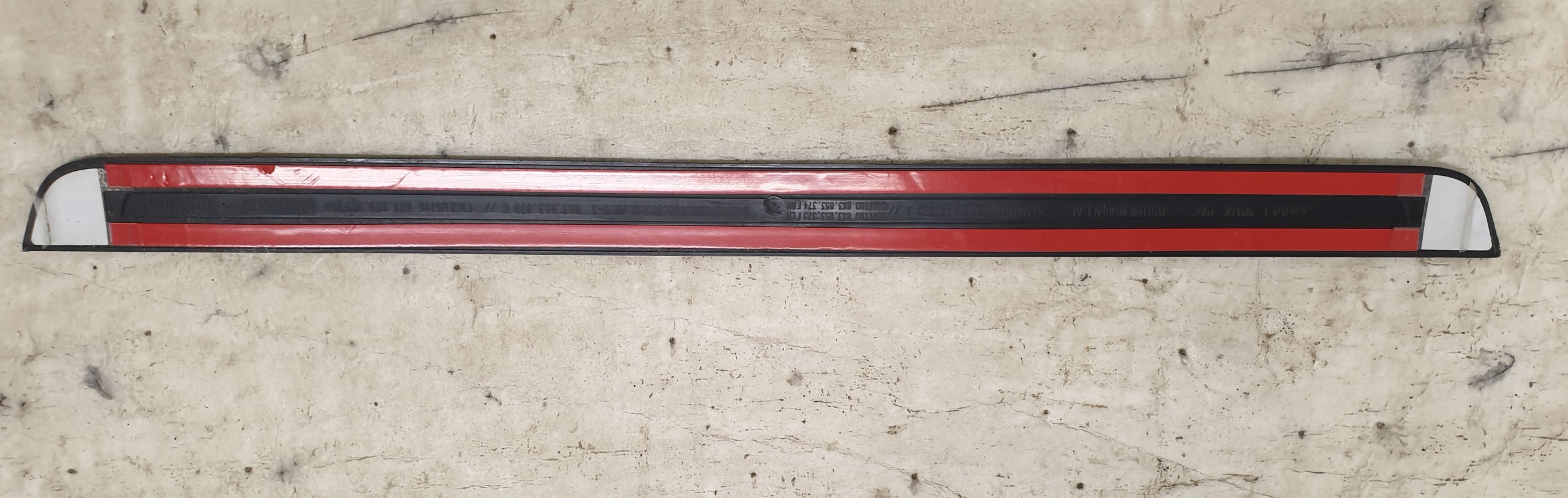 Audi A1 молдинг порога левый