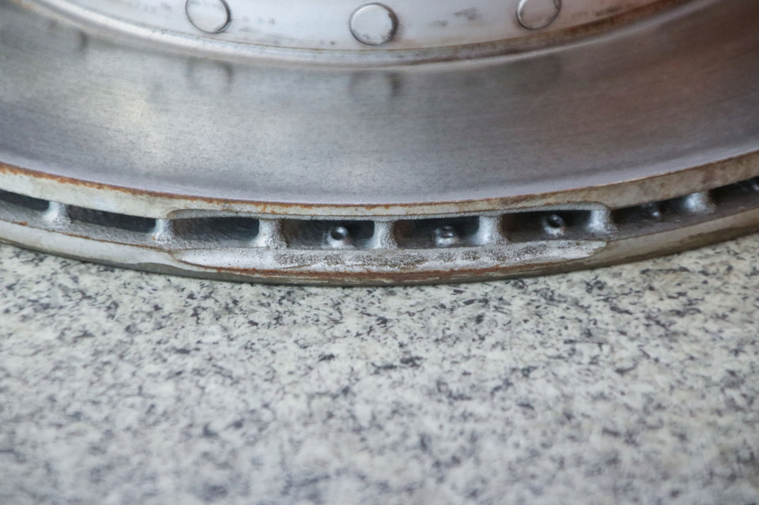 BMW G20 330i discs plates rear part 330x20 6 km !!!