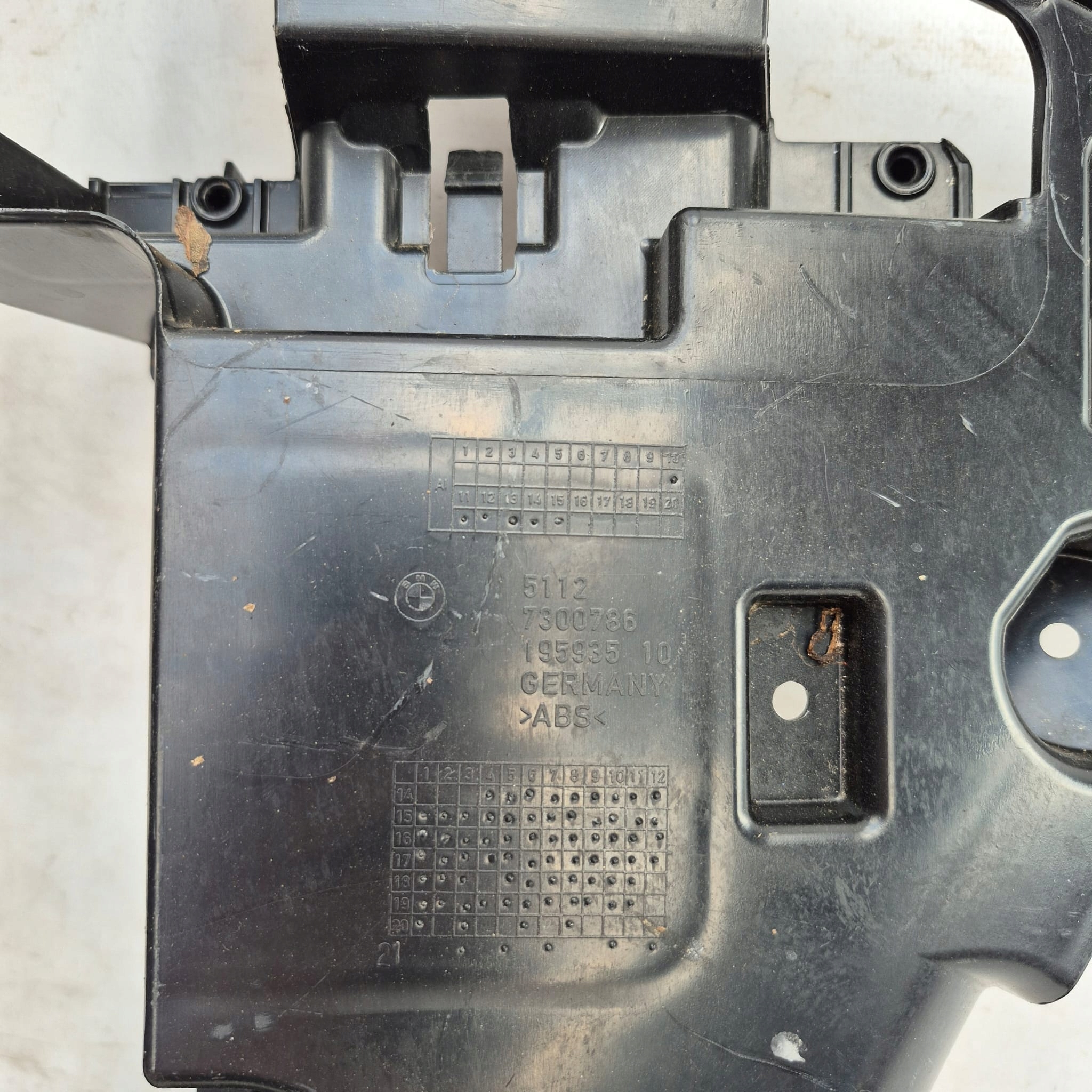 BMW 2 F45 bumper bracket right rear part 7300786