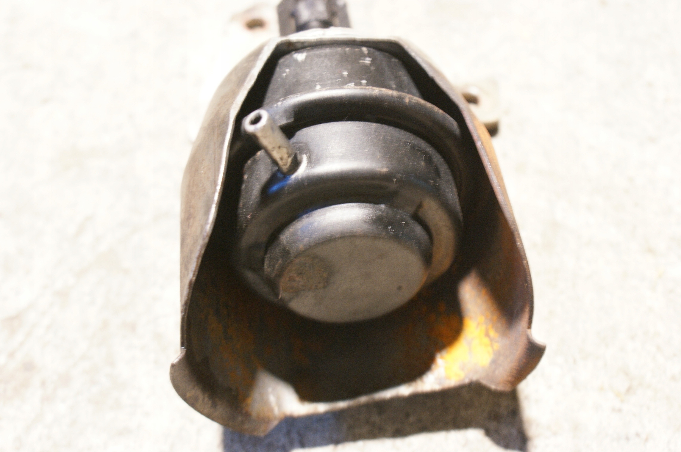 PEUGEOT CITROEN 1.6HDI 110KM ZAWÓR GRUSZKA TURBO Producent części Peugeot OE