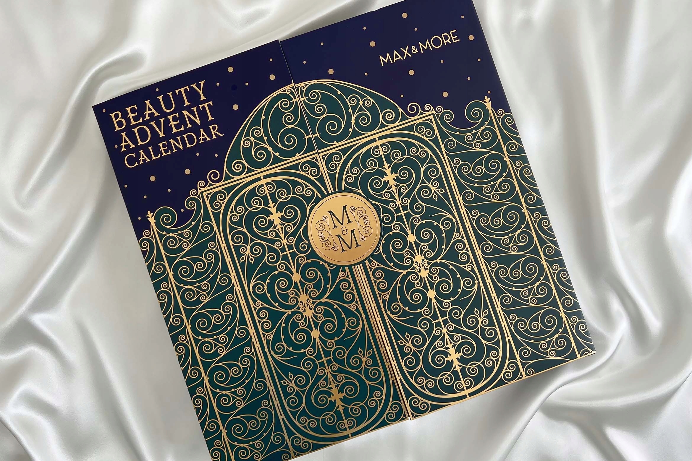 ZESTAW KOSMETYKÓW KALENDARZ ADWENTOWY ŚWIĄTECZNY ODLICZANIE 24 DNI ŚWIĘTA ! Marka inna marka