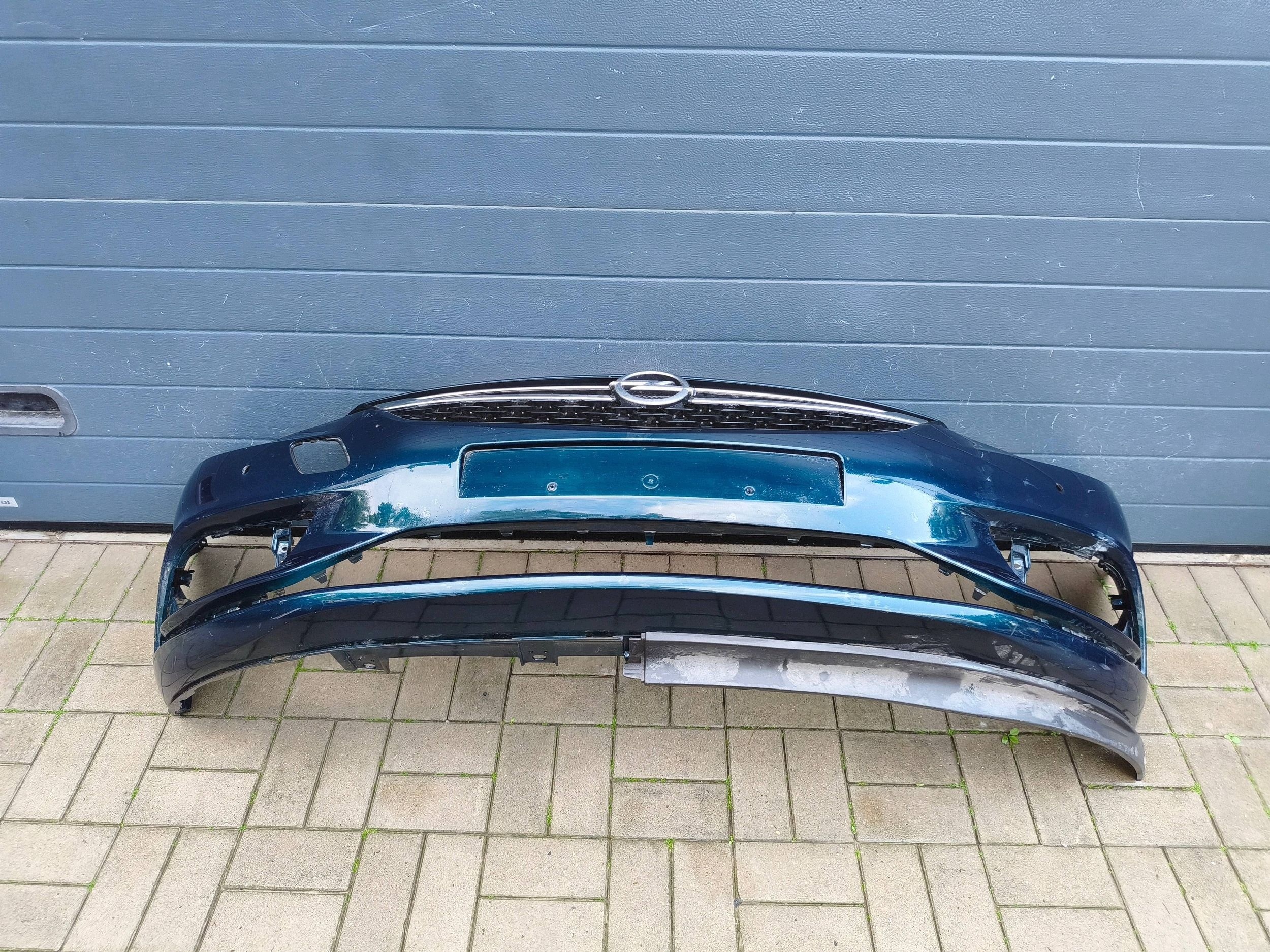 Opel Asta 5 V K 15- bumper front front