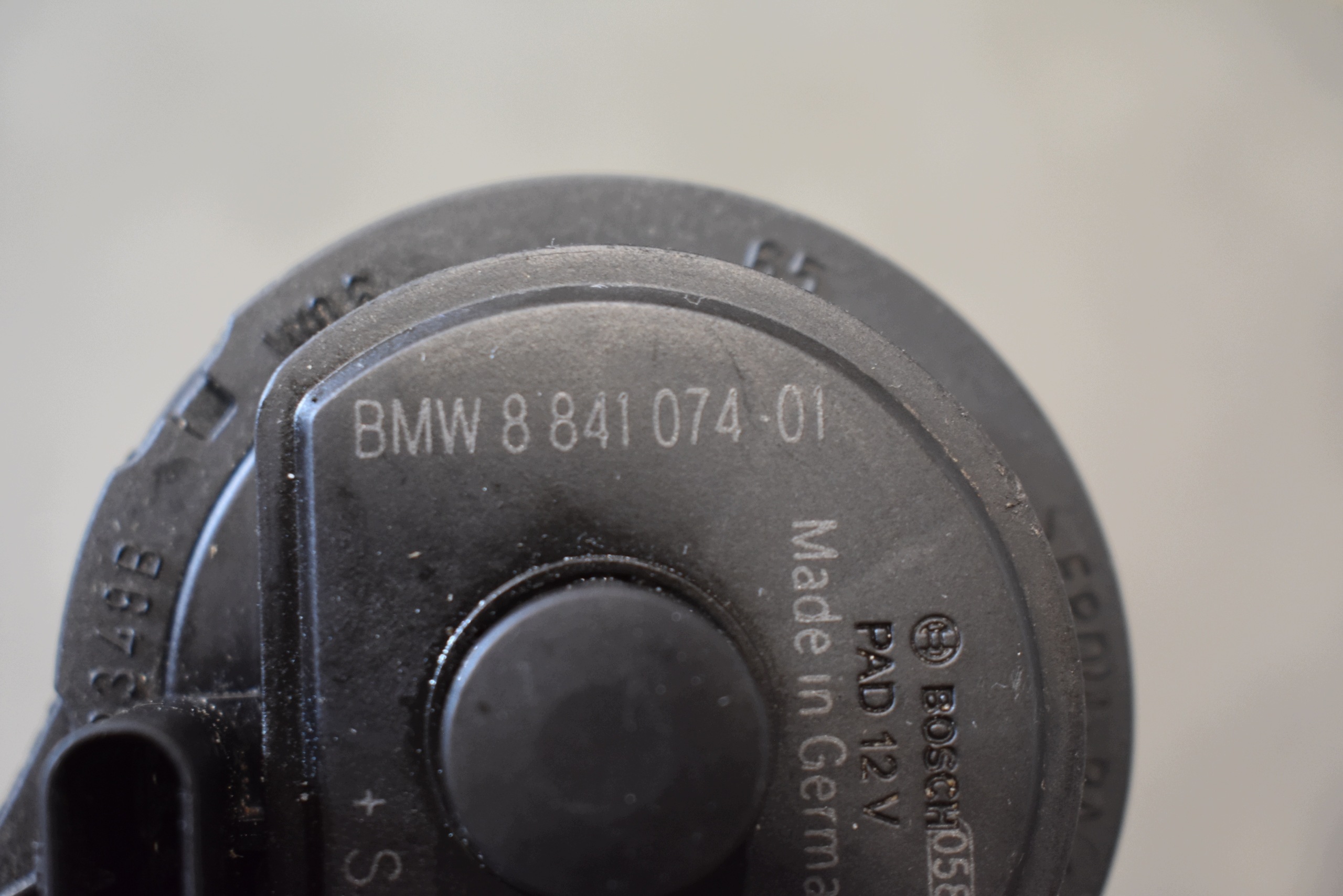 IDEALNA dodatna pumpa vode BMW G70 G60 1