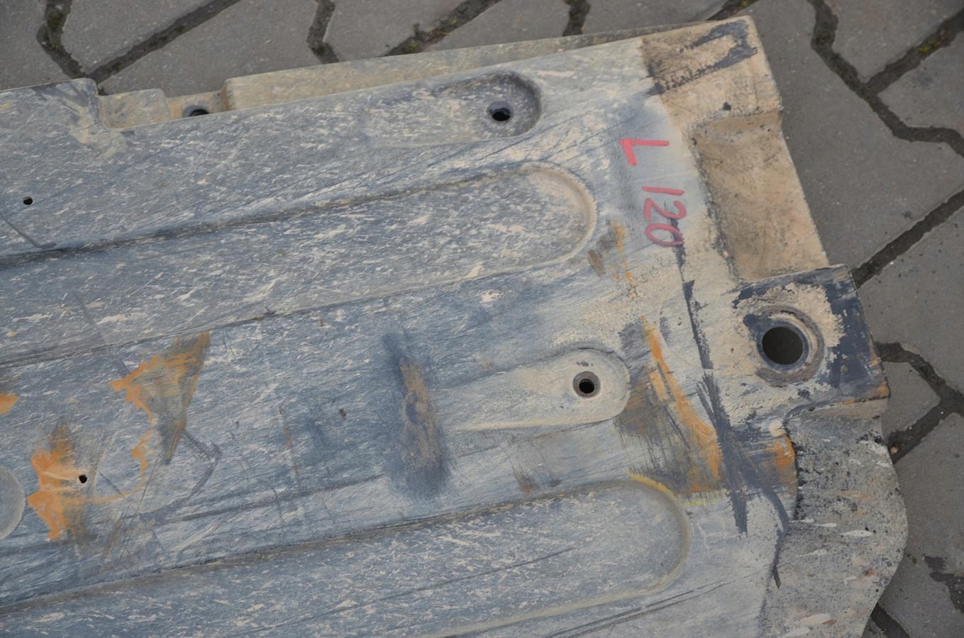 cover chassis left Hyundai i20 II lift 5d