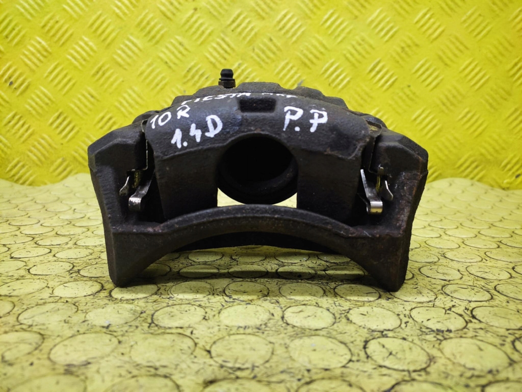 FORD FIESTA MK7 1.4 D caliper brake right front