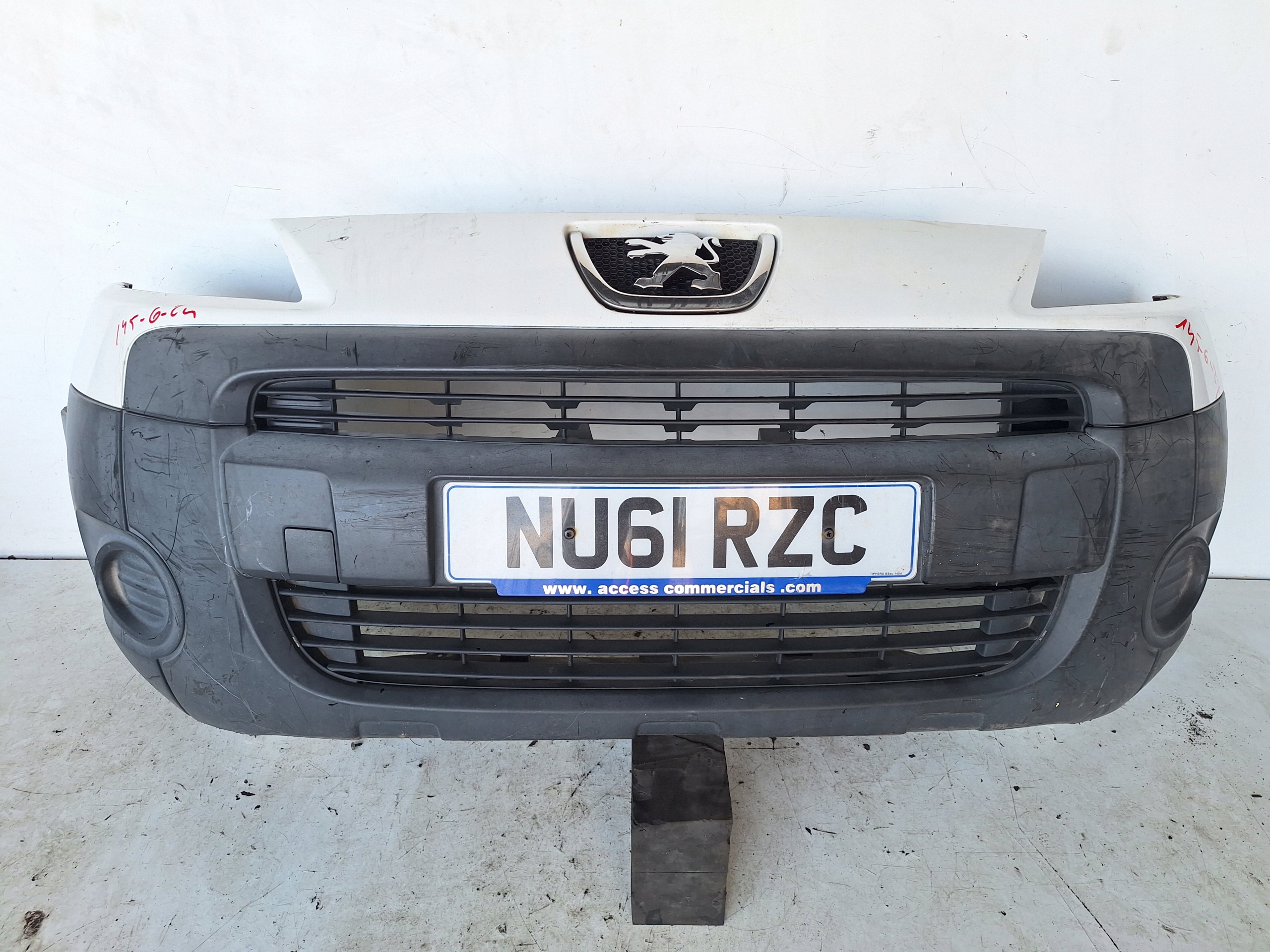 PEUGEOT PARTNER III 08-13 bumper