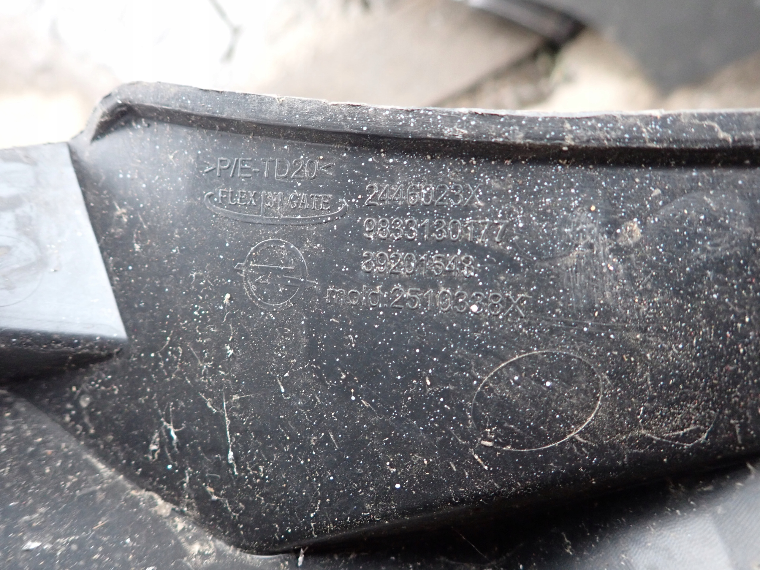 OPEL VIVARO C 19- ZAFIRA D right rear light holder front front