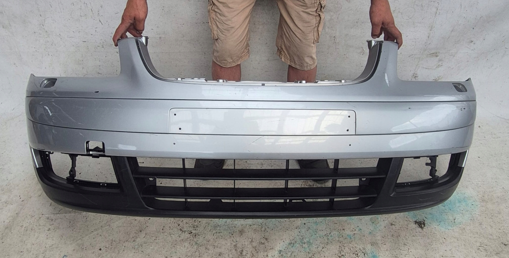 VW TOURAN 1T0 03-07 bumper front front SPR PDC 1T0807221