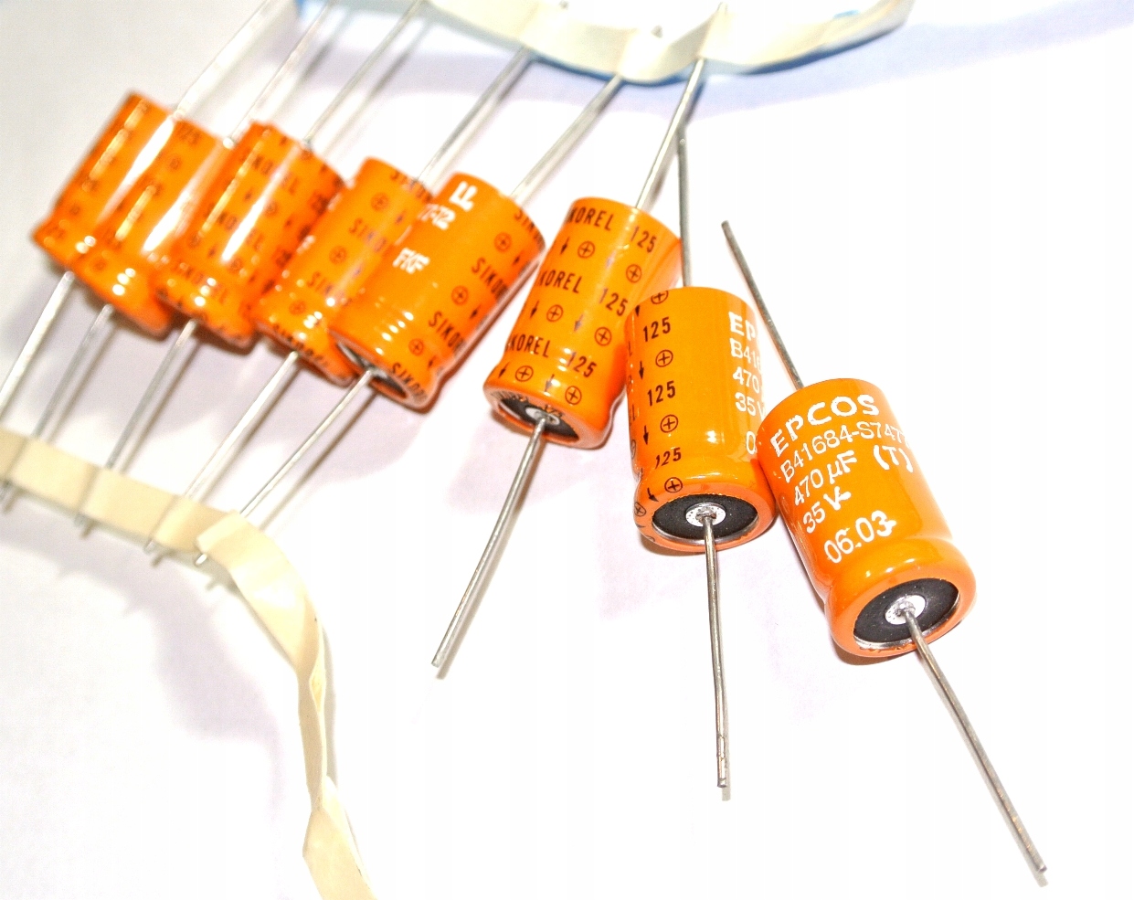 

470uF 35V 125' osiowy Epcos Sikorel 15x25mm [1szt]