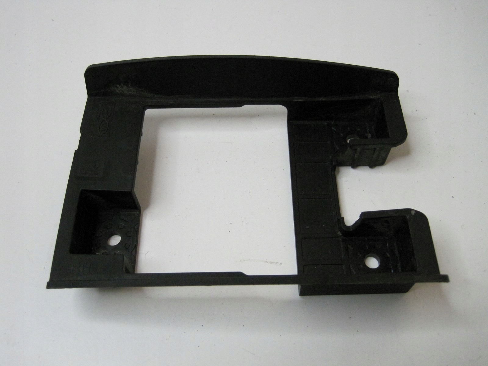 Mocowanie wspornik radaru Hyundai Kia Proceed R00.160-66