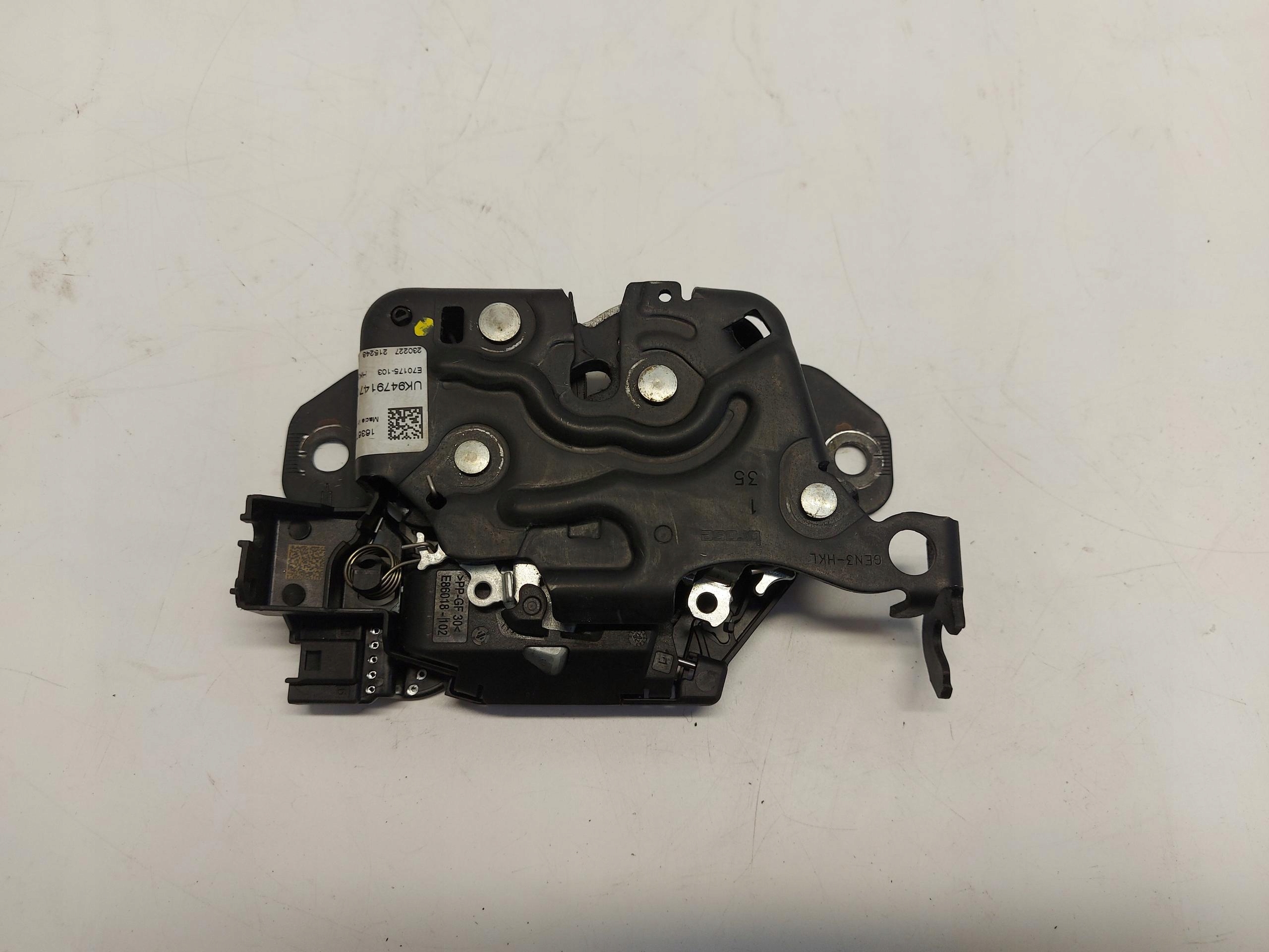 BMW iX1 X1 U11 lock bonnet boot 9479147