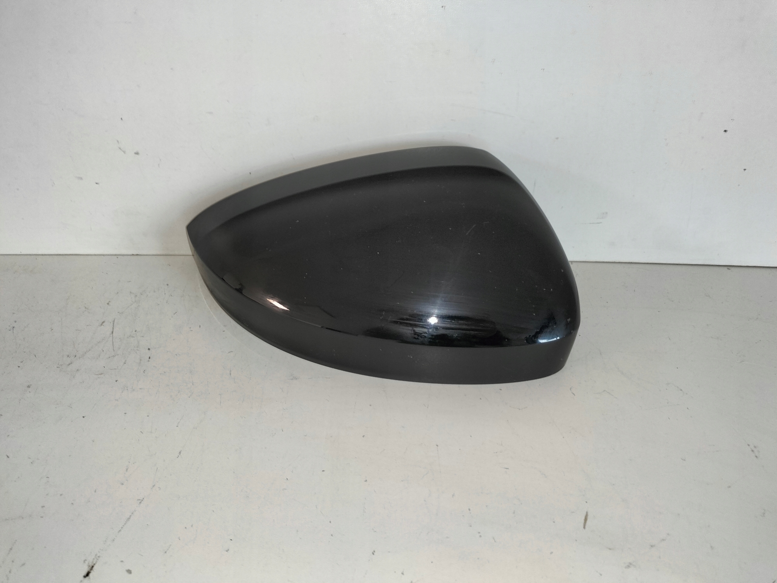 cover cap mirrors right VW TIGUAN II 16
