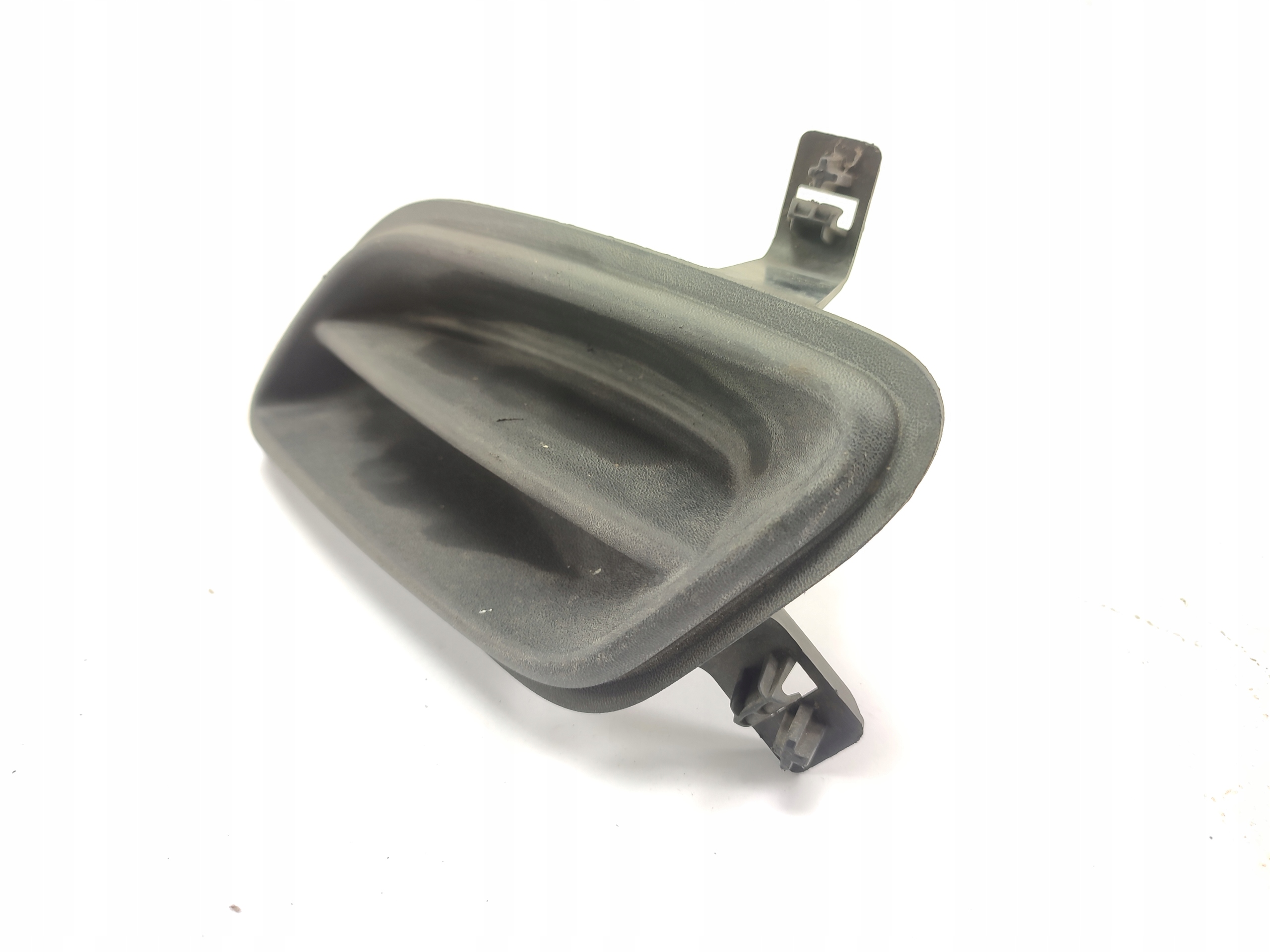 grid of a bumper left front VOLVO V70 II LIFT 1999-2007 8693351