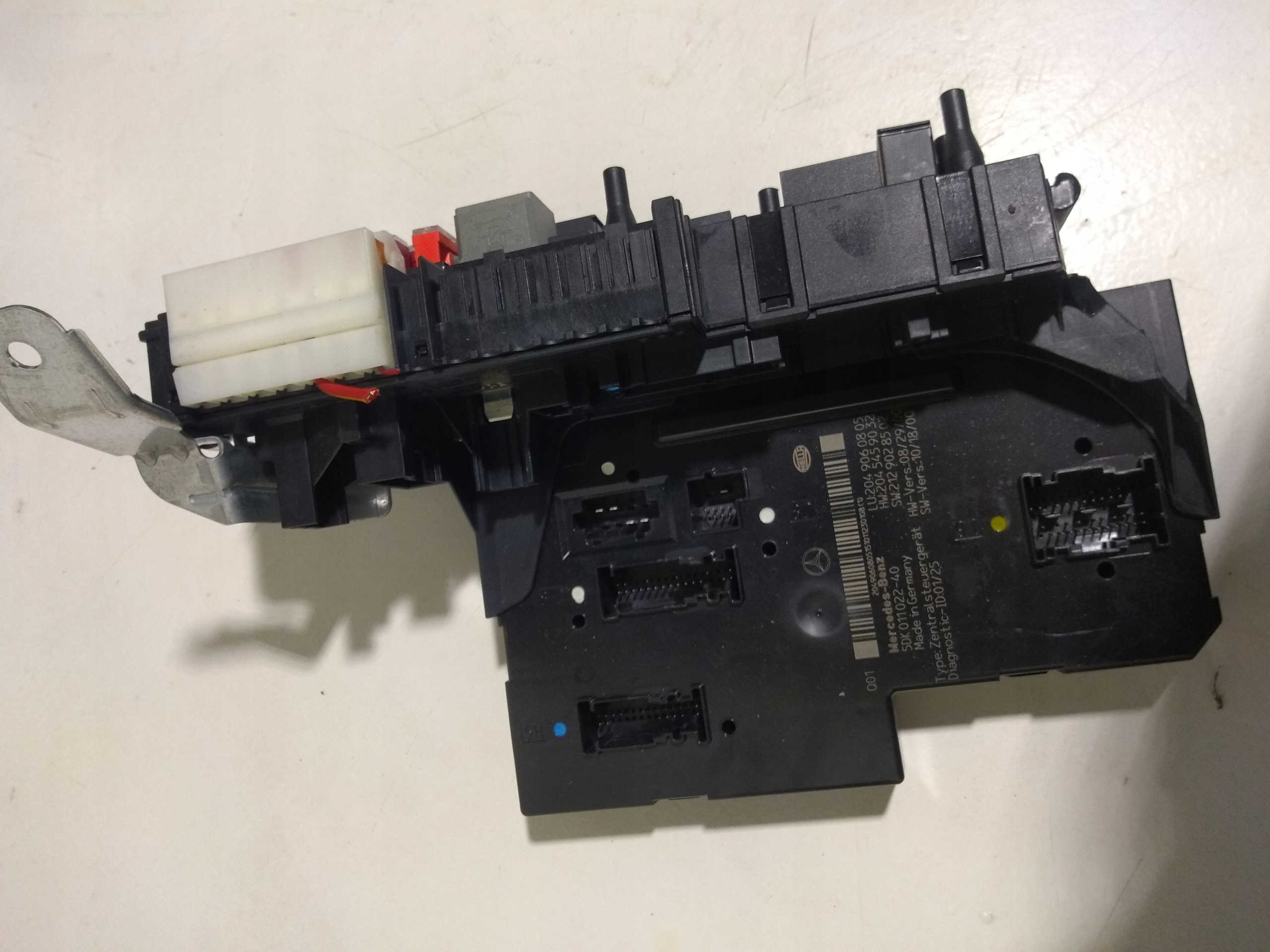 MERCEDES W204 SAM control unit module 2049060805