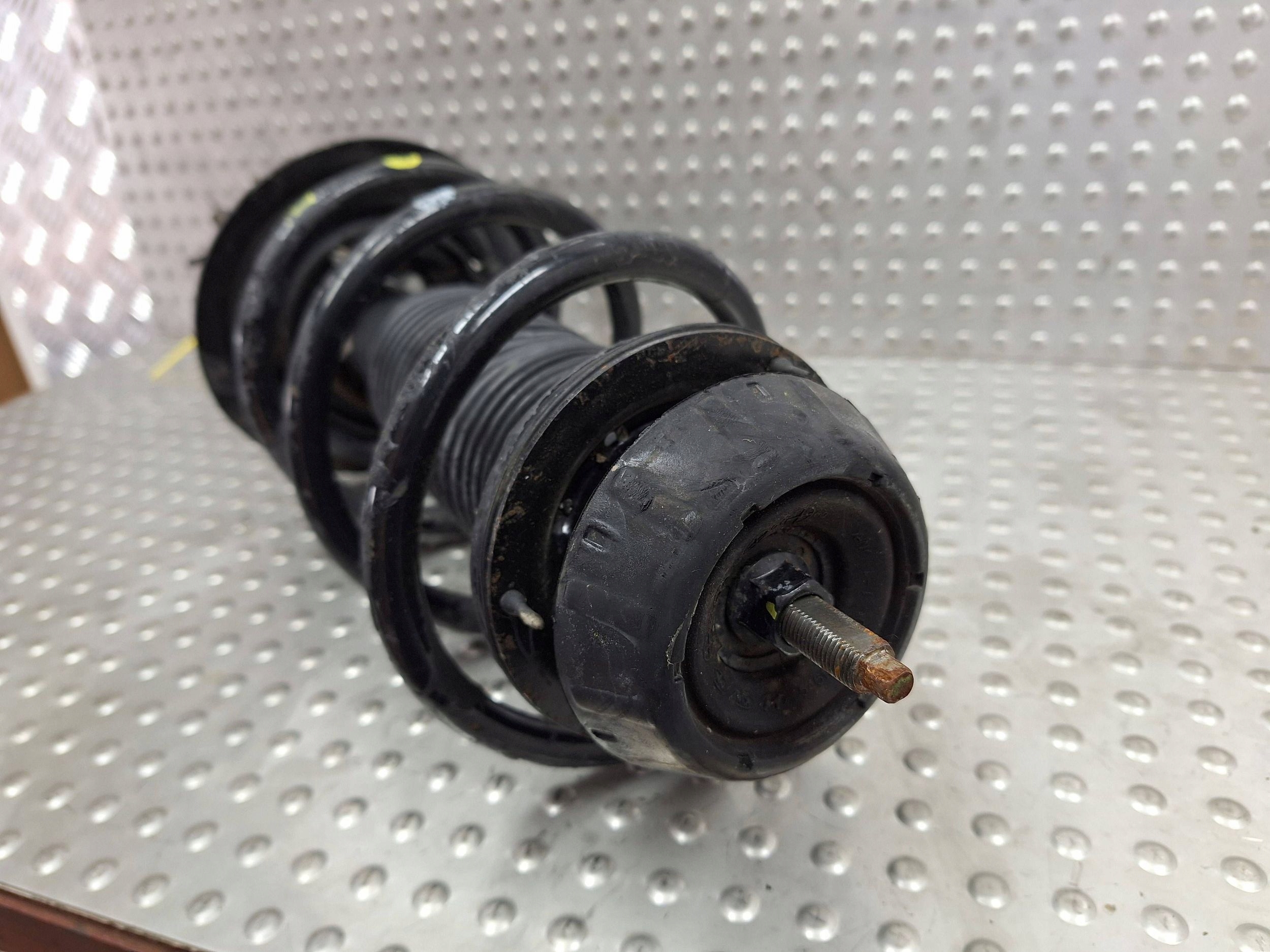 shock absorber left front KIA VENGA IX20 10-19 54650-1P100