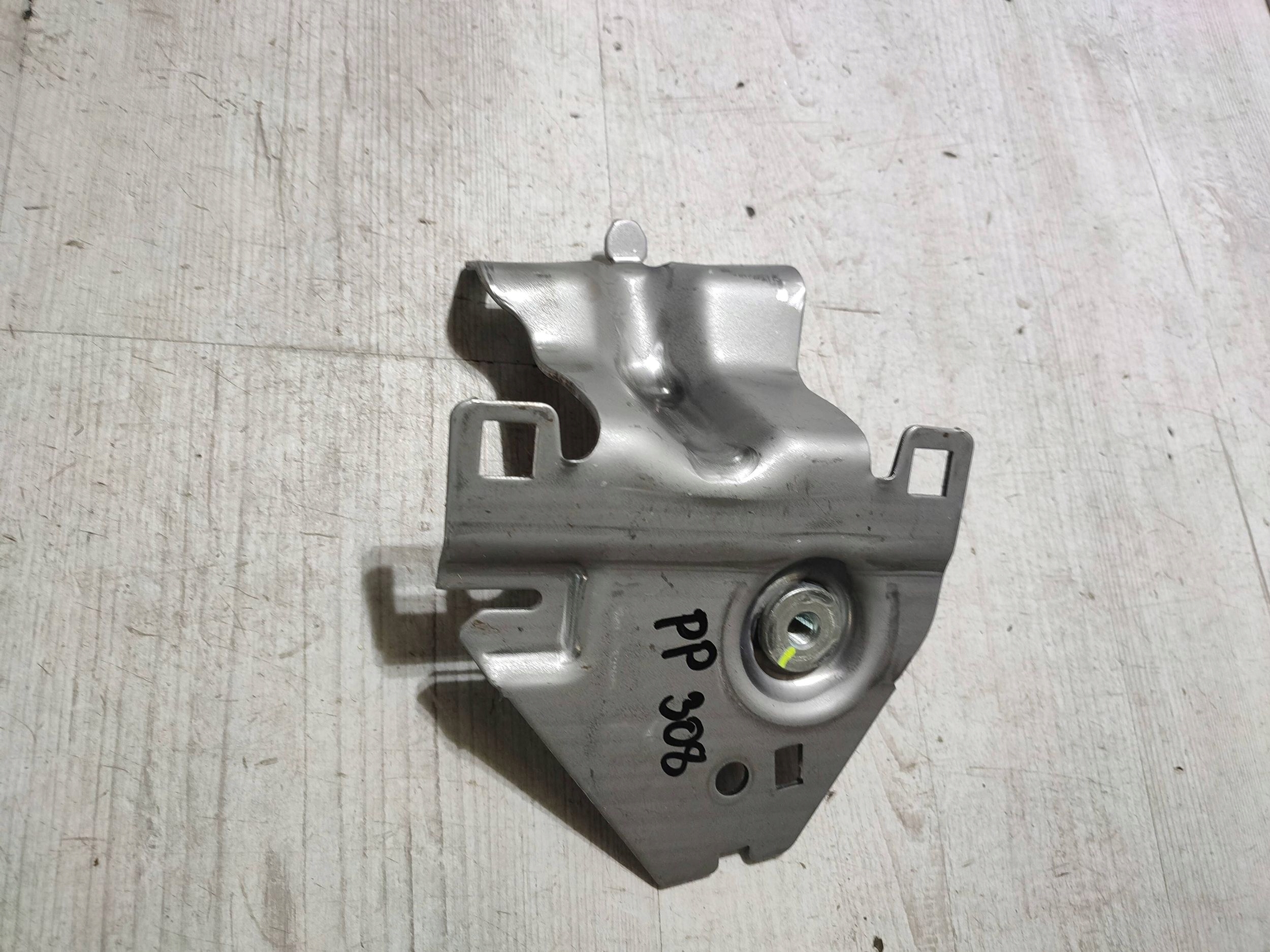 Peugeot 308 2019 front side right bracket holder kanapy