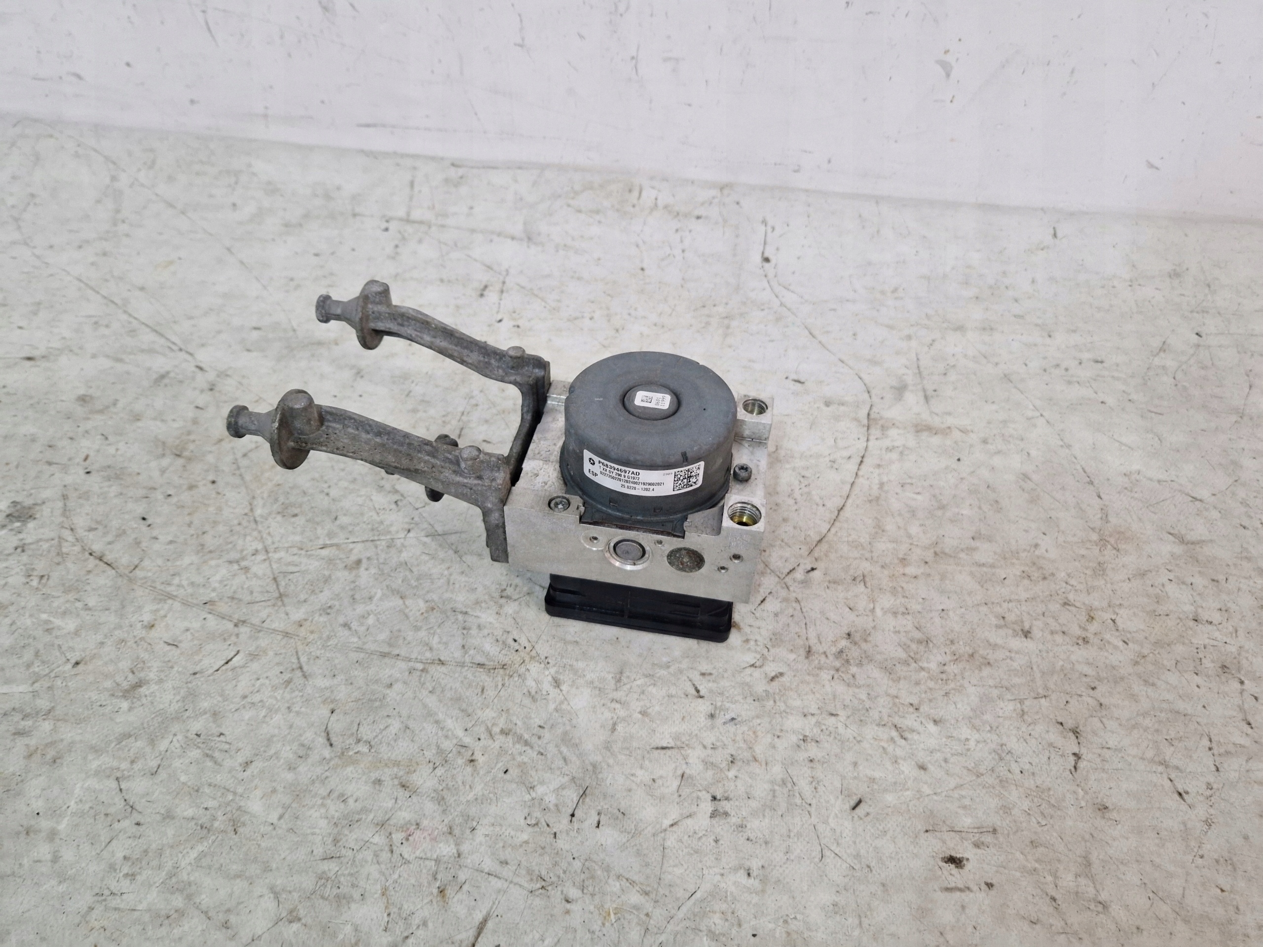 DODGE CHARGER 2019- SXT pump ABS control unit 68394697AD