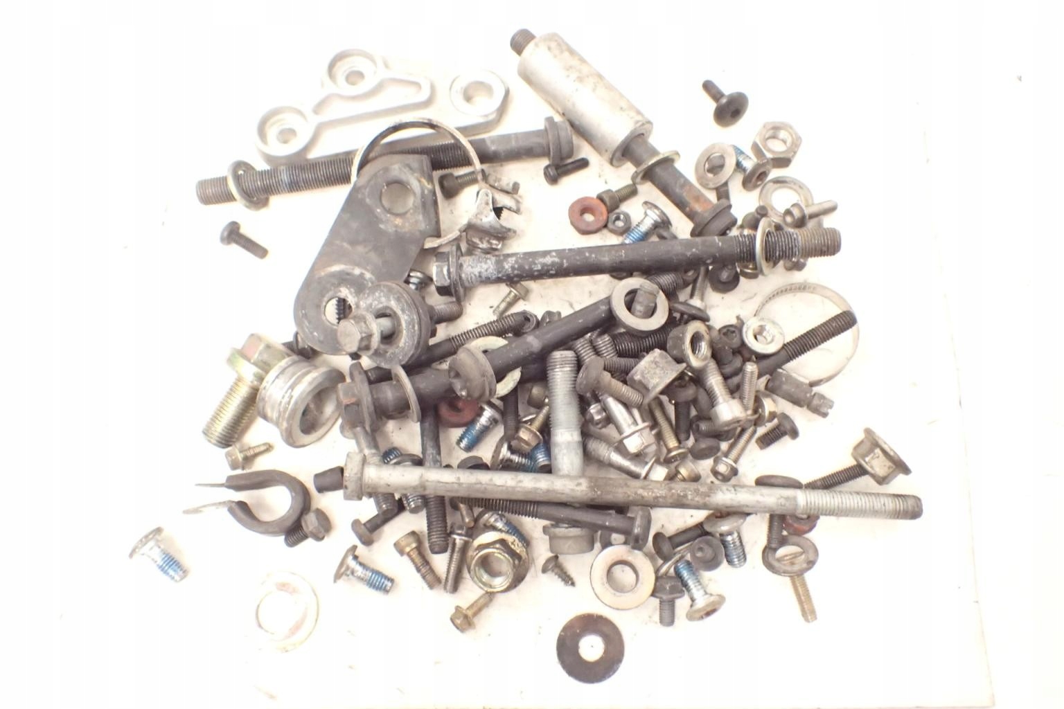 Triumph Tiger 955i Śruby z demontażu