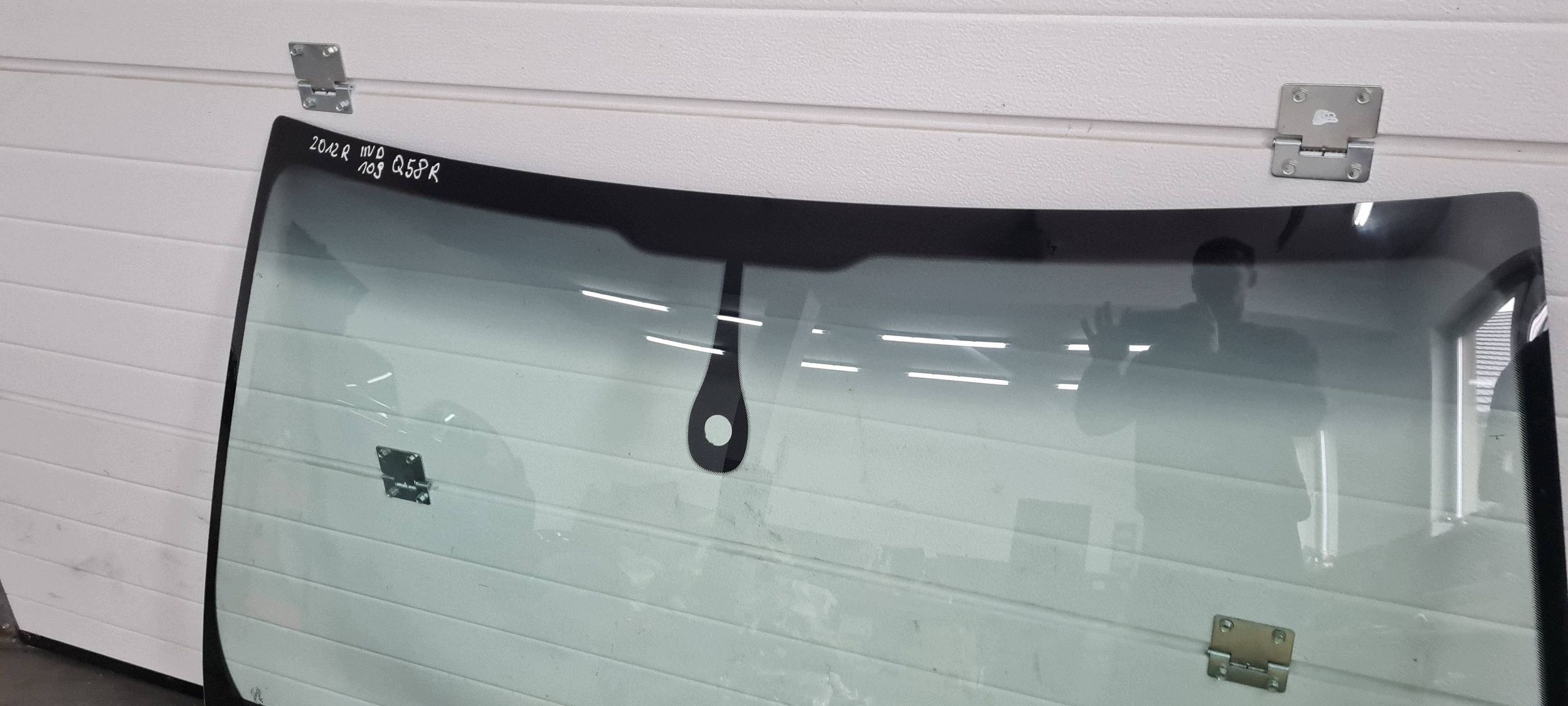 Q5 8R SQ5 LIFT window iron front 2012R 8R0845099P