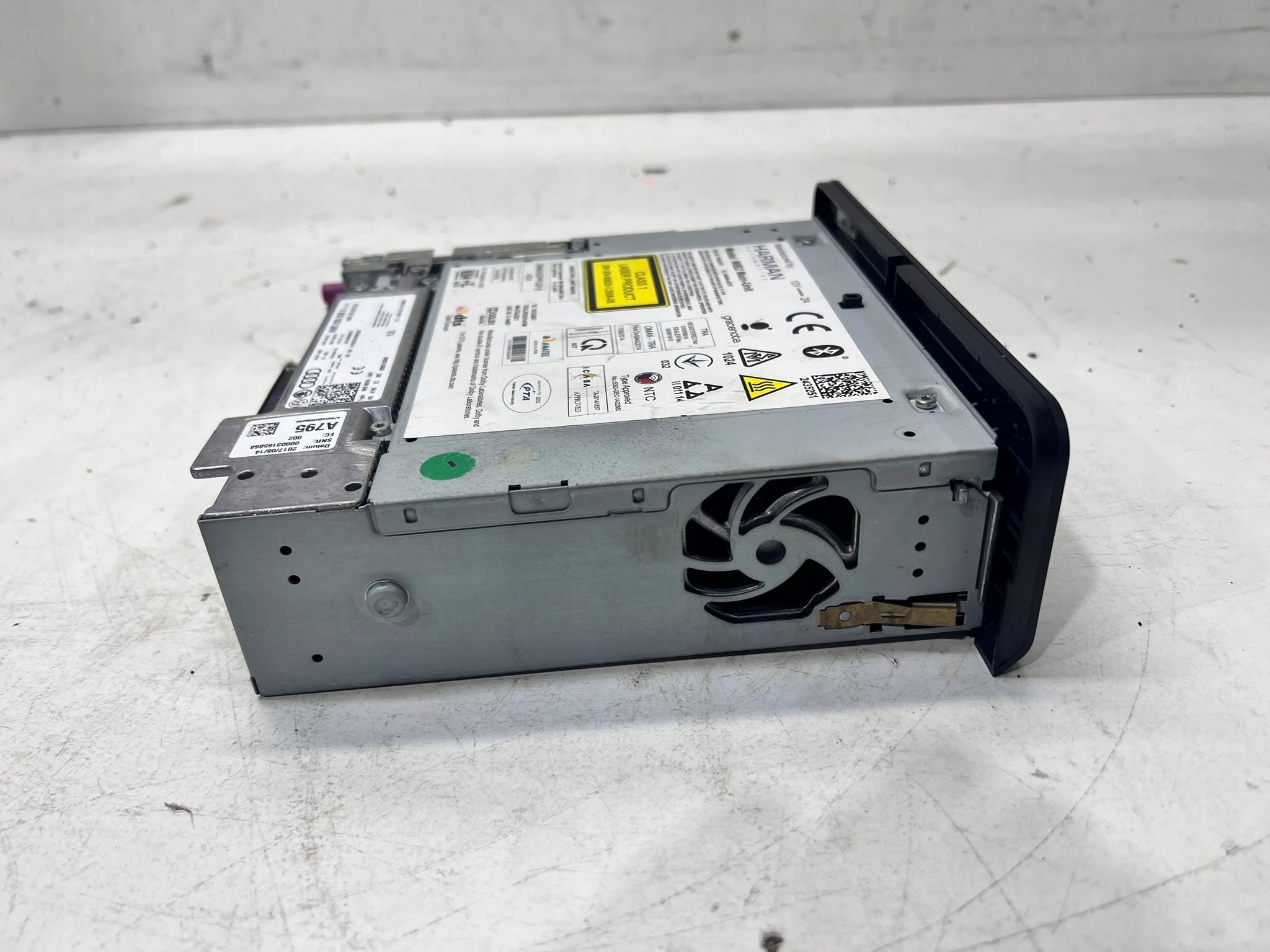 JEDNOSTKA MMI card reader SD AUDI Q5 FY A4 B9 8W5035036A