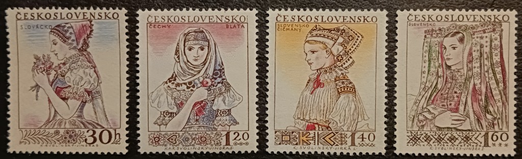 CZECHOSŁOWACJA Mi 994 - 997 ** - czysty - STROJE LUDOWE - 15 Euro
