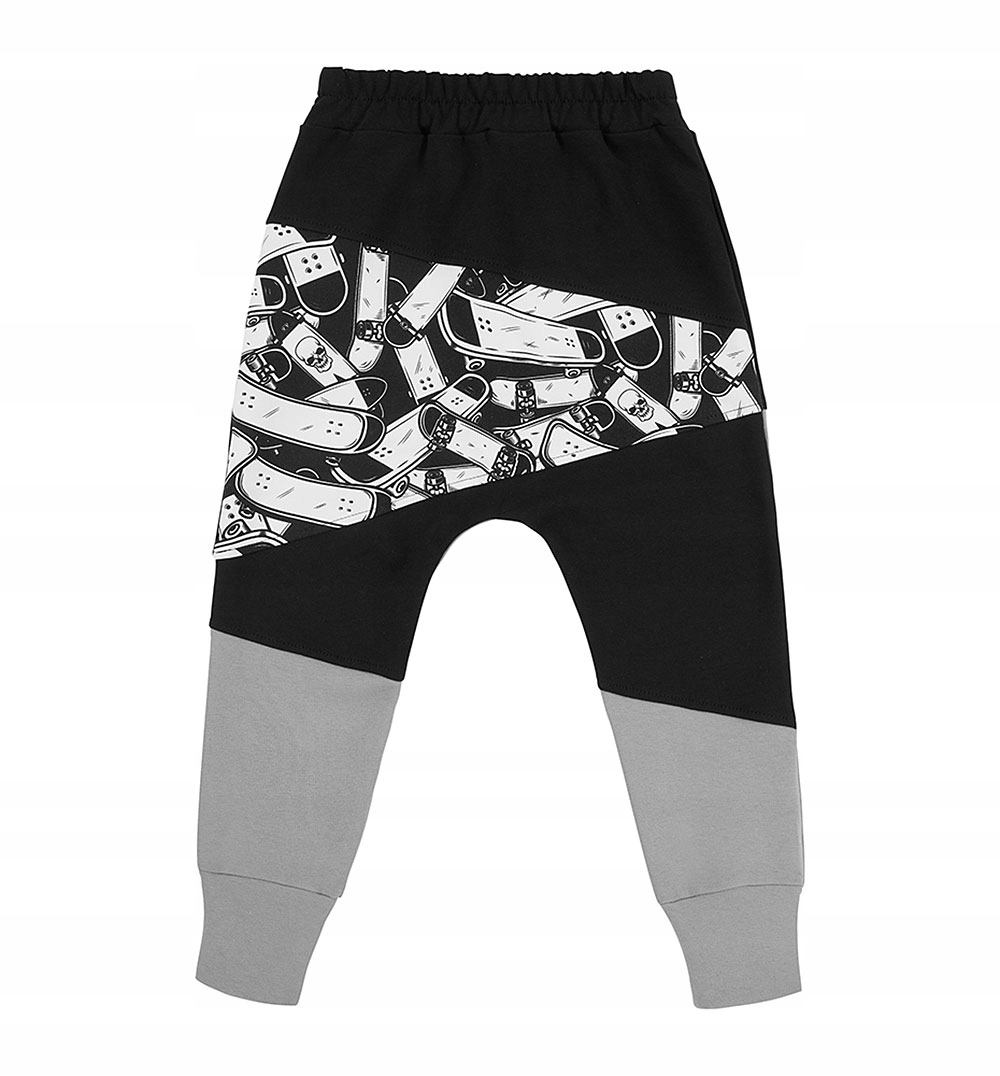 

TuSzyte | Czarne spodnie dresowe baggy R.134