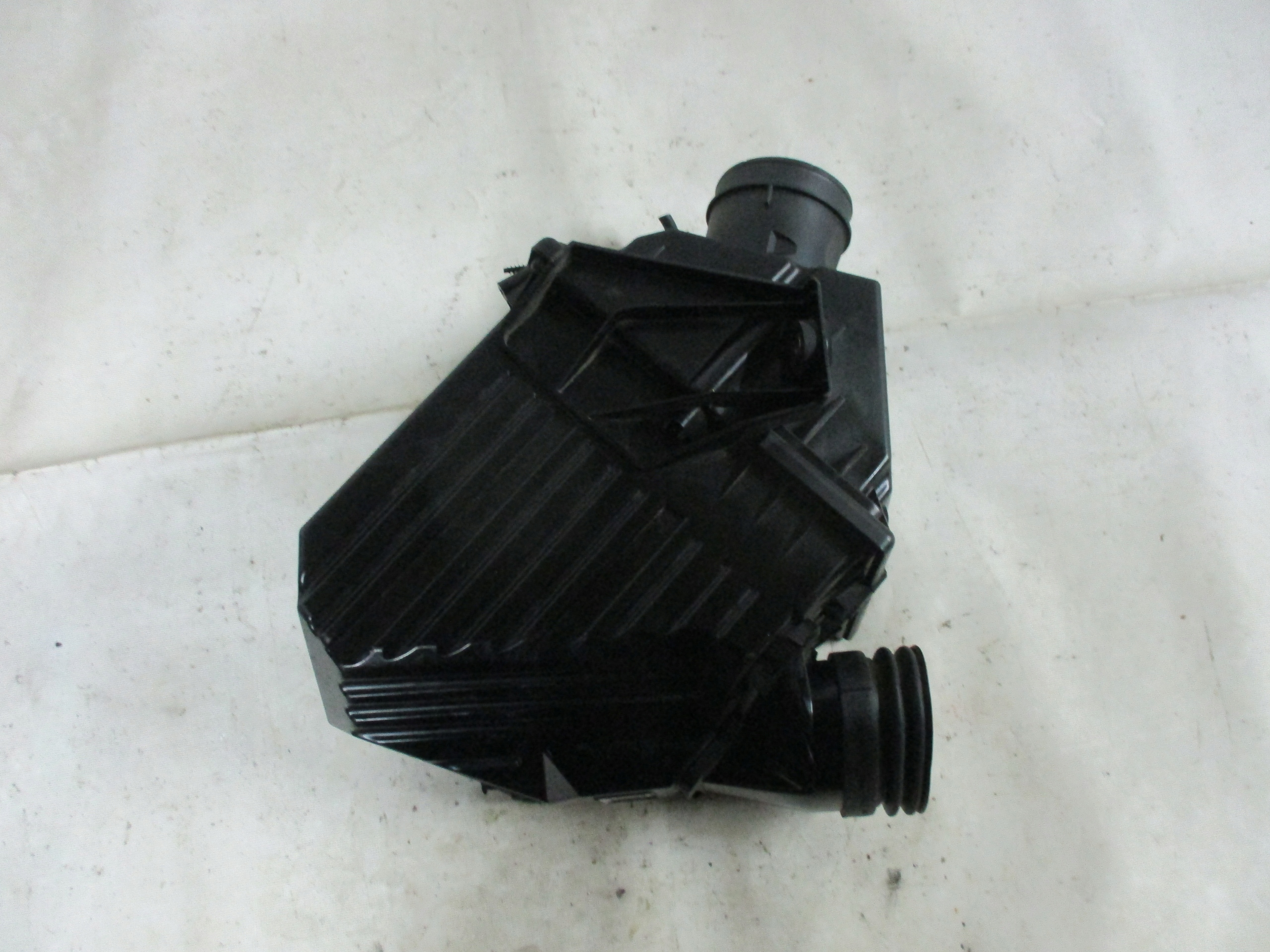 корпус салонного фильтра Воздух jaguar E PACE X 540 GJ32-9600-AE