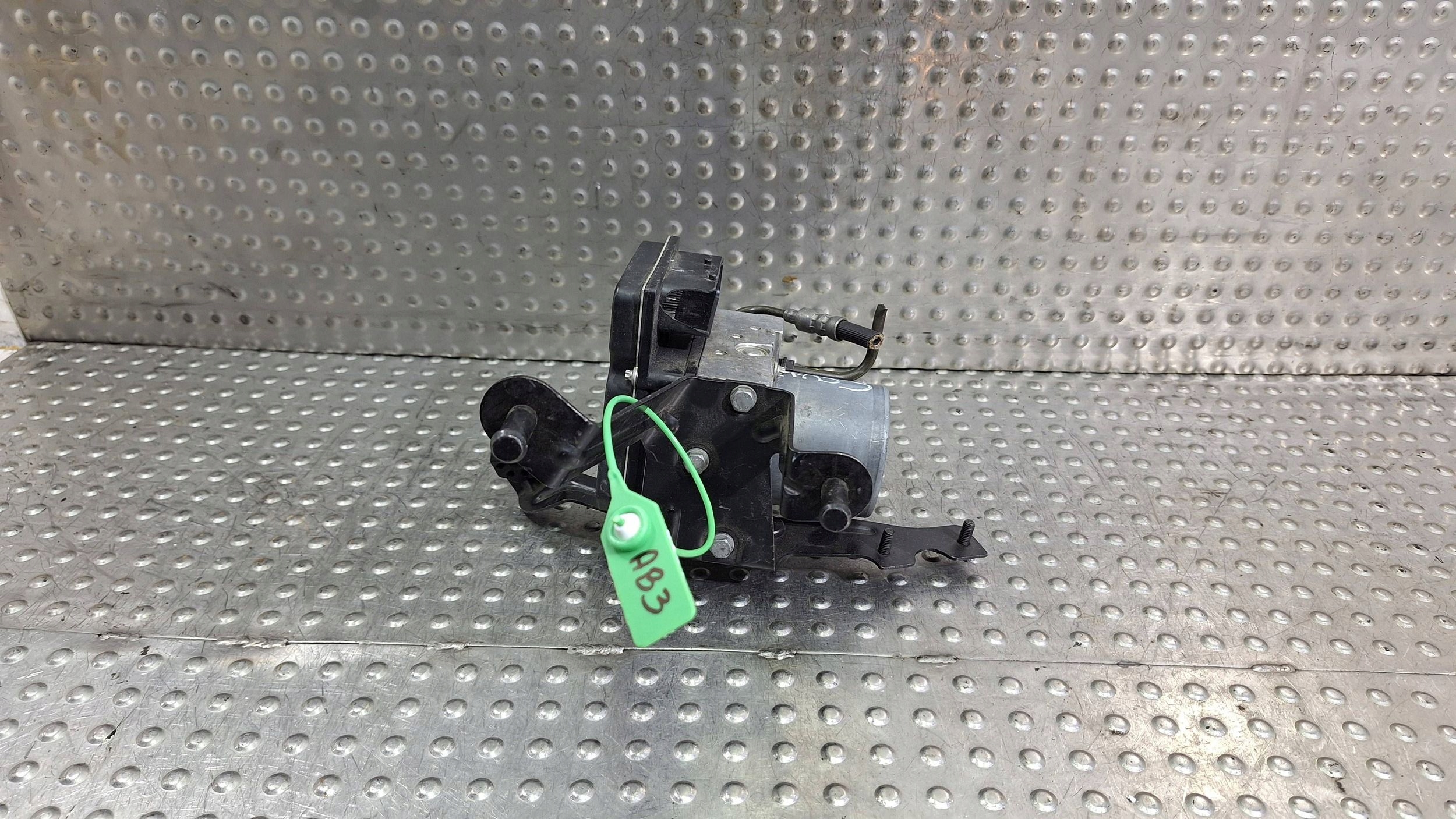 Pompe Unité de contrôle ABS 6769707 6769709 BMW E60 E61 E63 E64