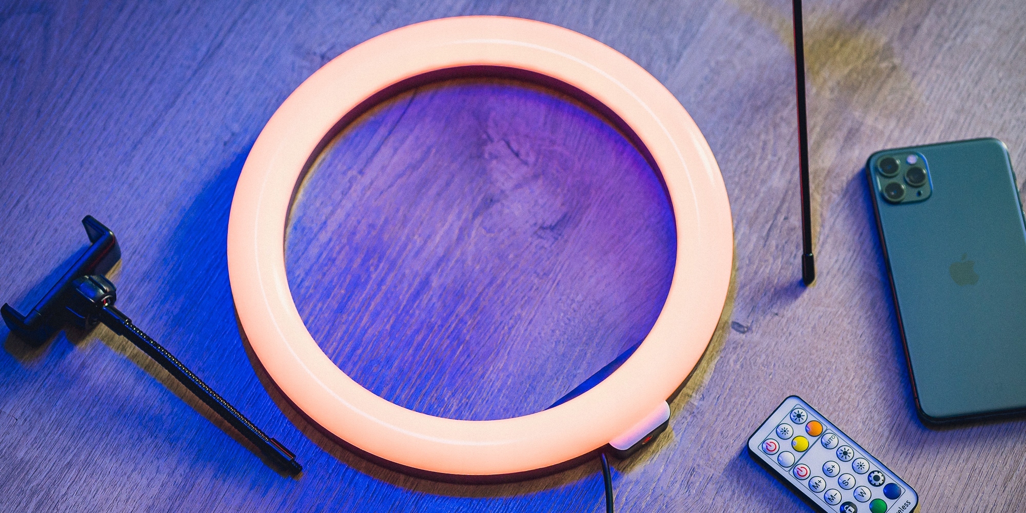 Lampa LED Newell Vlog Desk Kit RGB _ OUTLET Model Vlog Desk Kit RGB