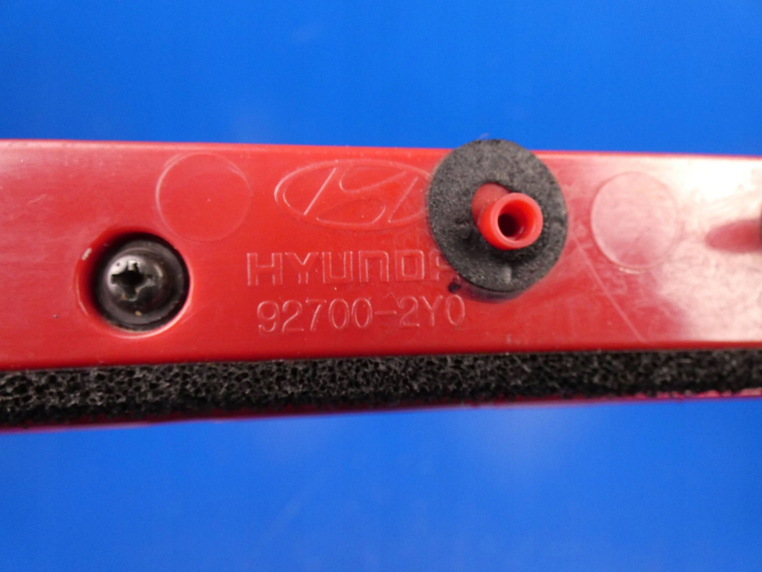 HYUNDAI IX35 TRZECIE light STOP STOPU Z bonnet