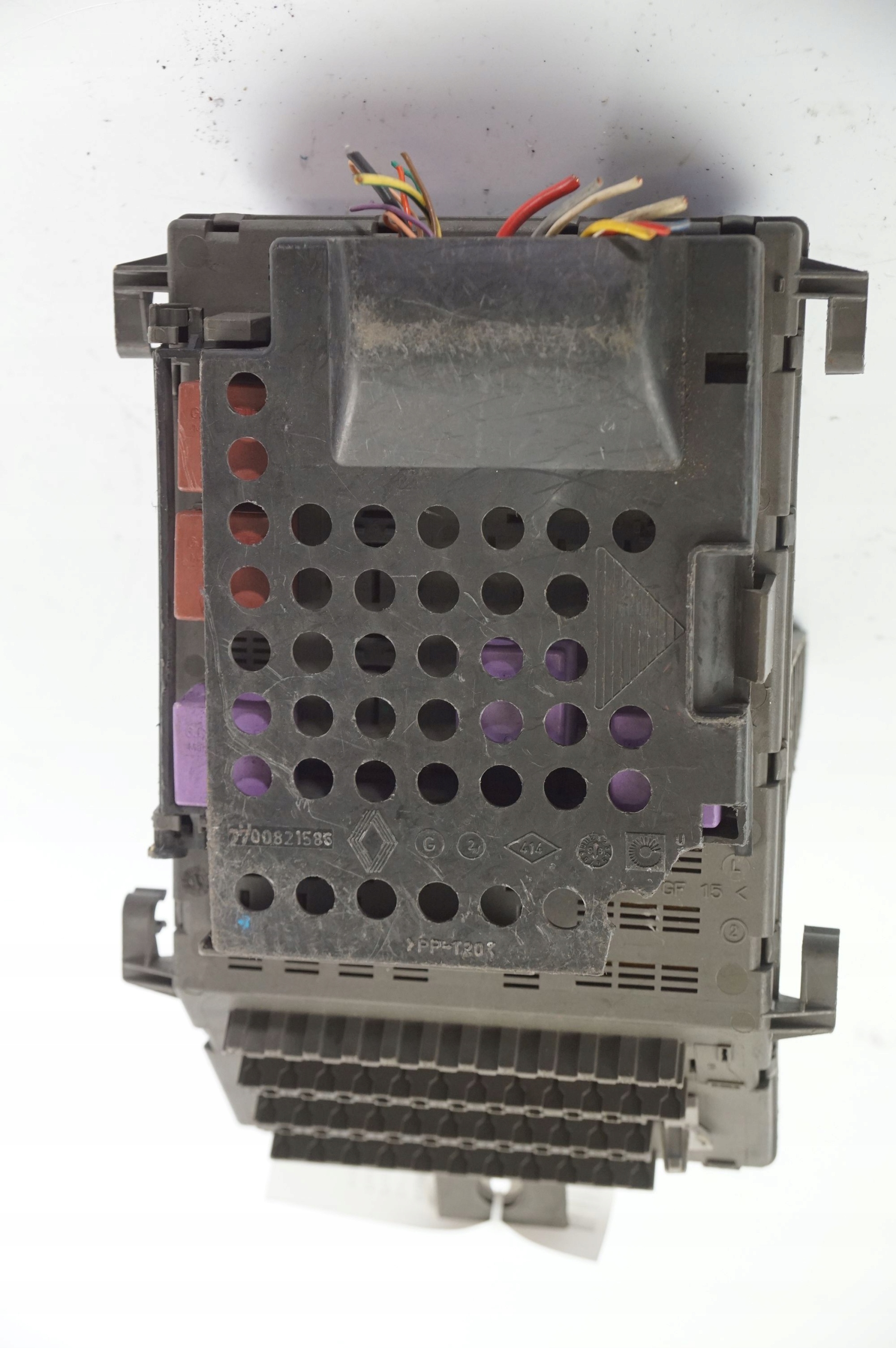 Module fusibles 7700821586 RENAULT LAGUNA