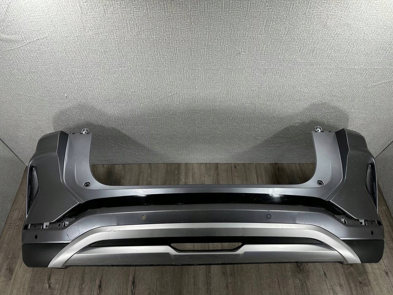 BYD SONG positif 2023-> pare choc arrière SA3HK-2804111