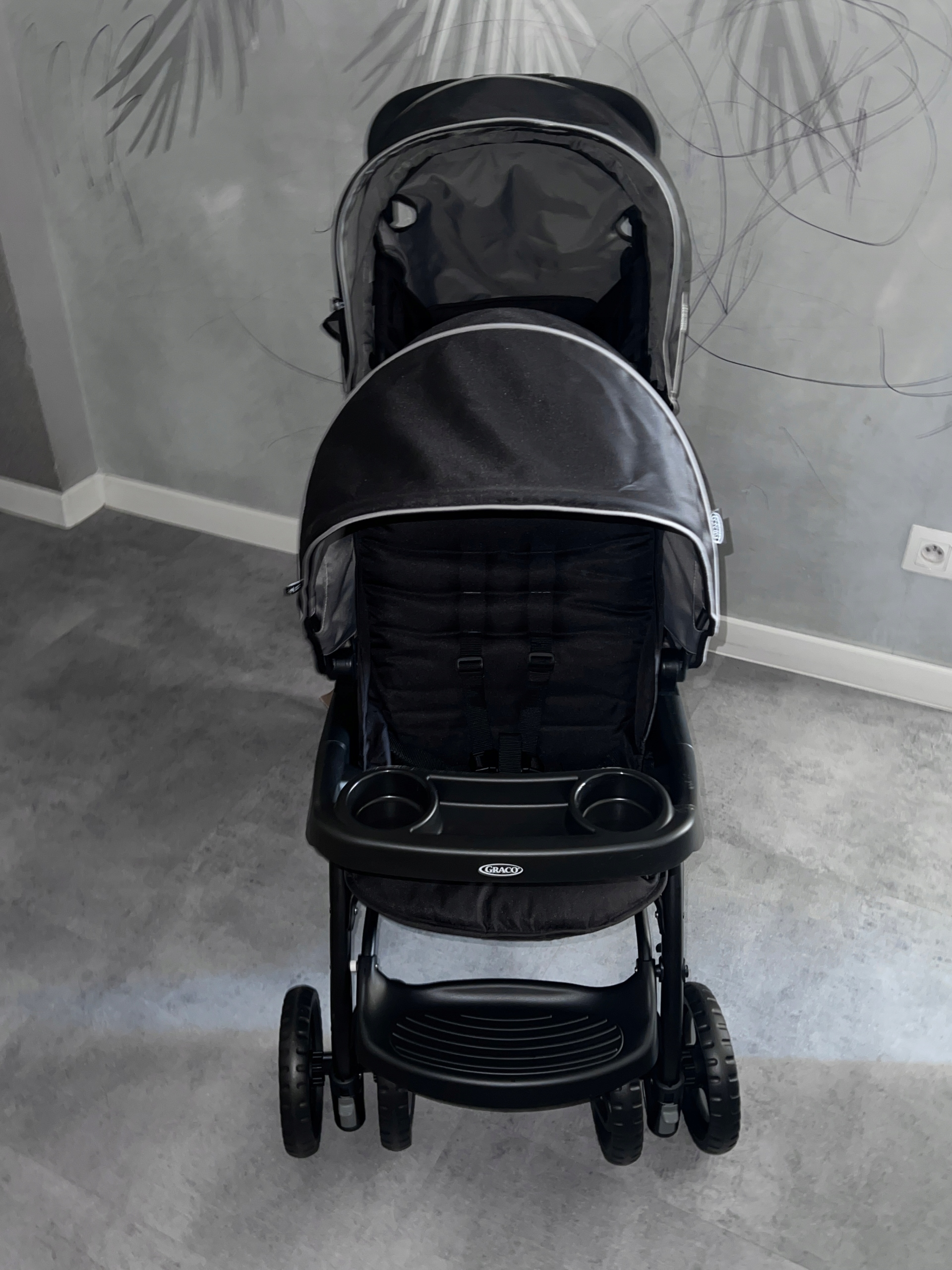 Graco Wózek Stadium Duo - czarny Rodzaj kół Z tworzywa