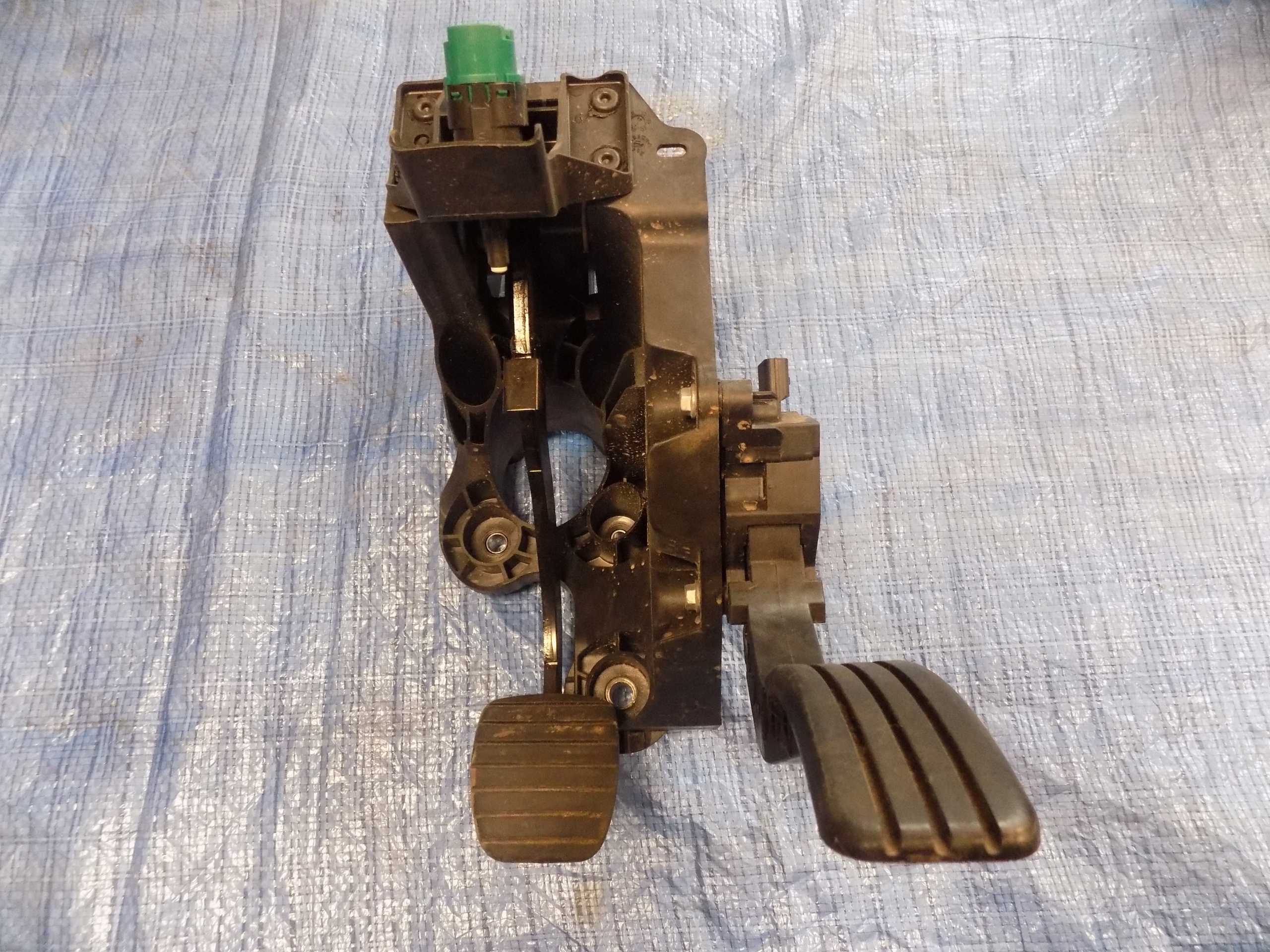 PEDAL pedale Bremse Gas TRAFIC III 1,6DCI